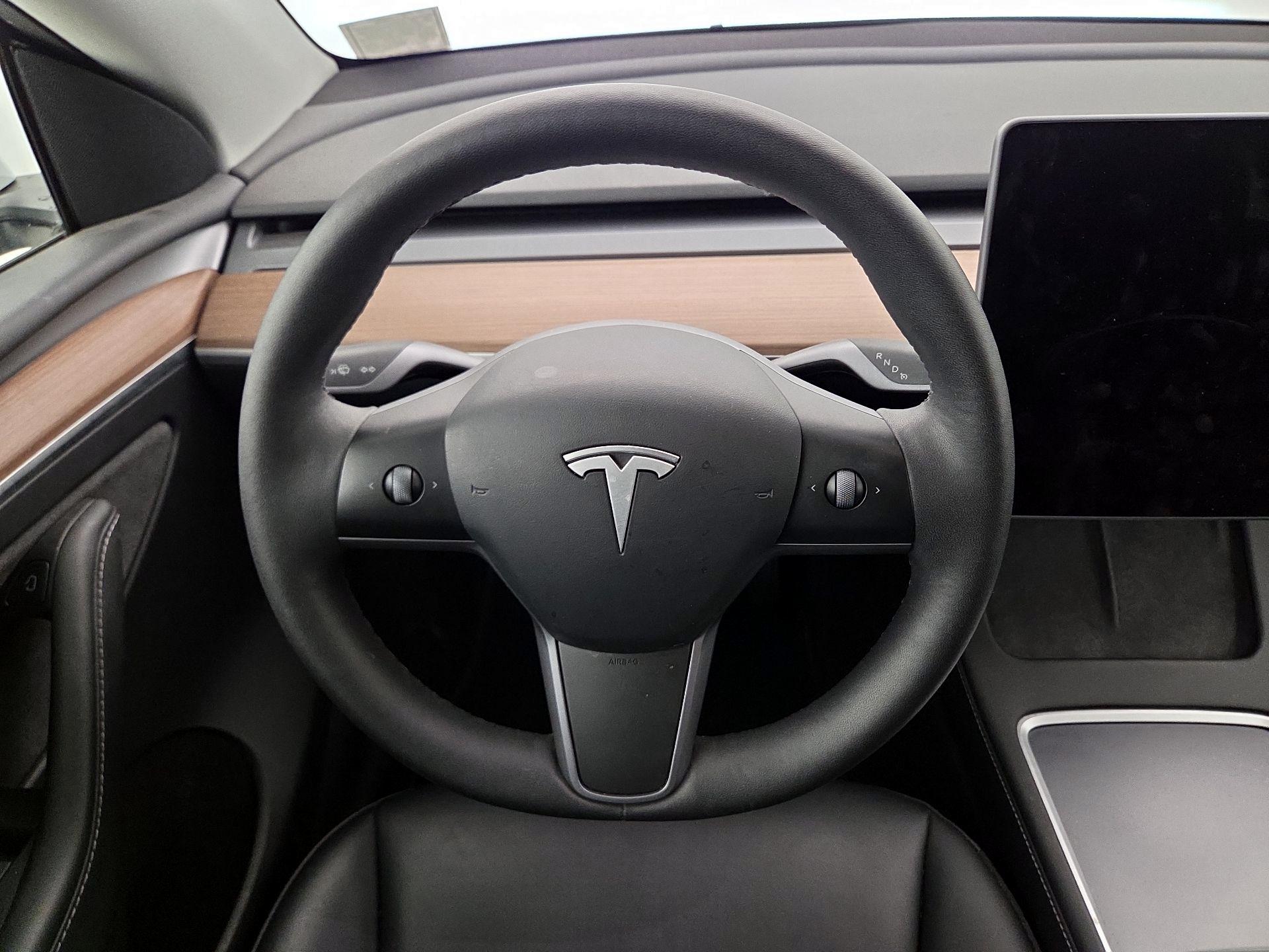 Thumbnail: 2023 Tesla Model Y - 10