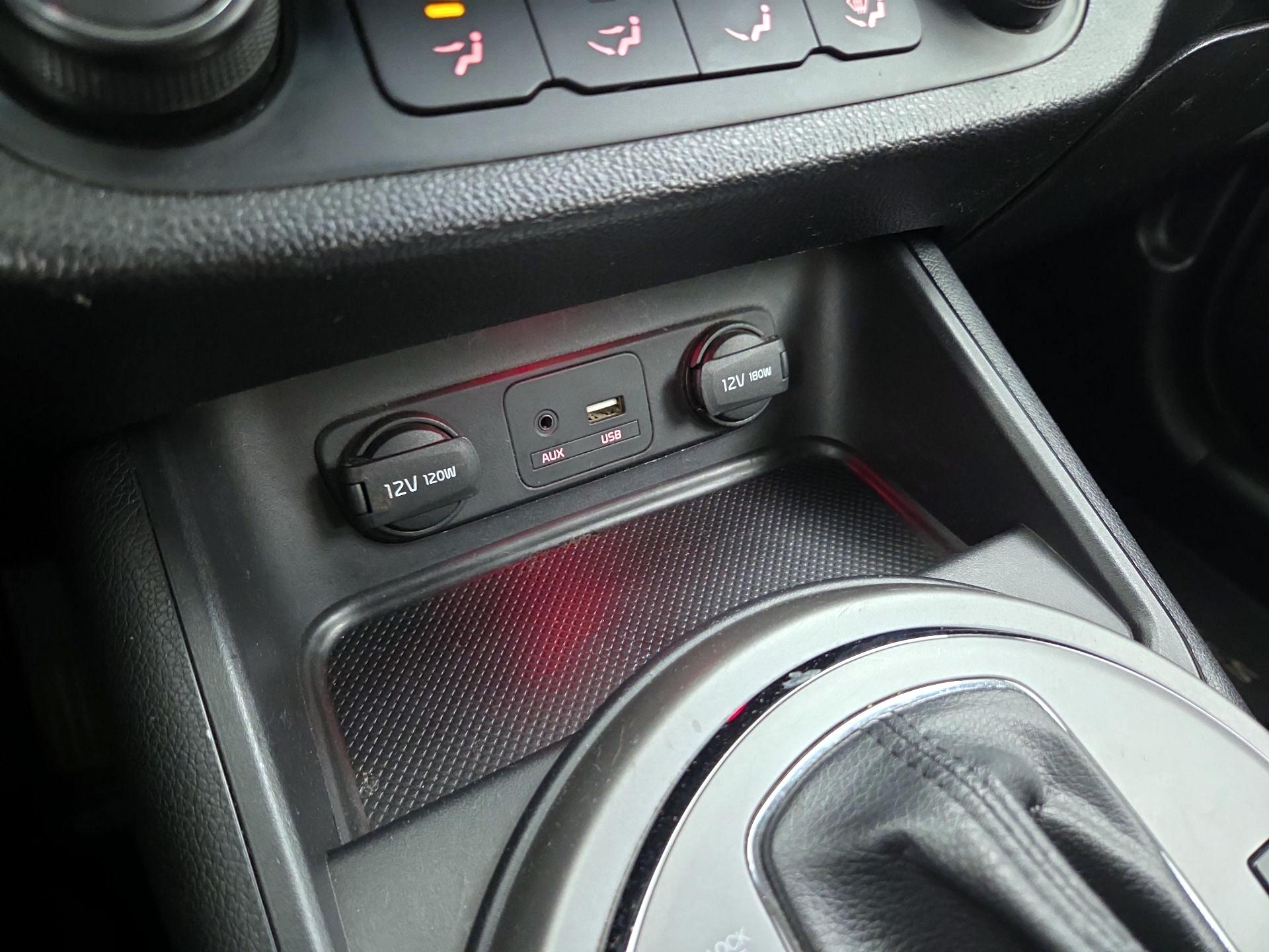 Thumbnail: 2016 Kia Sportage - 17