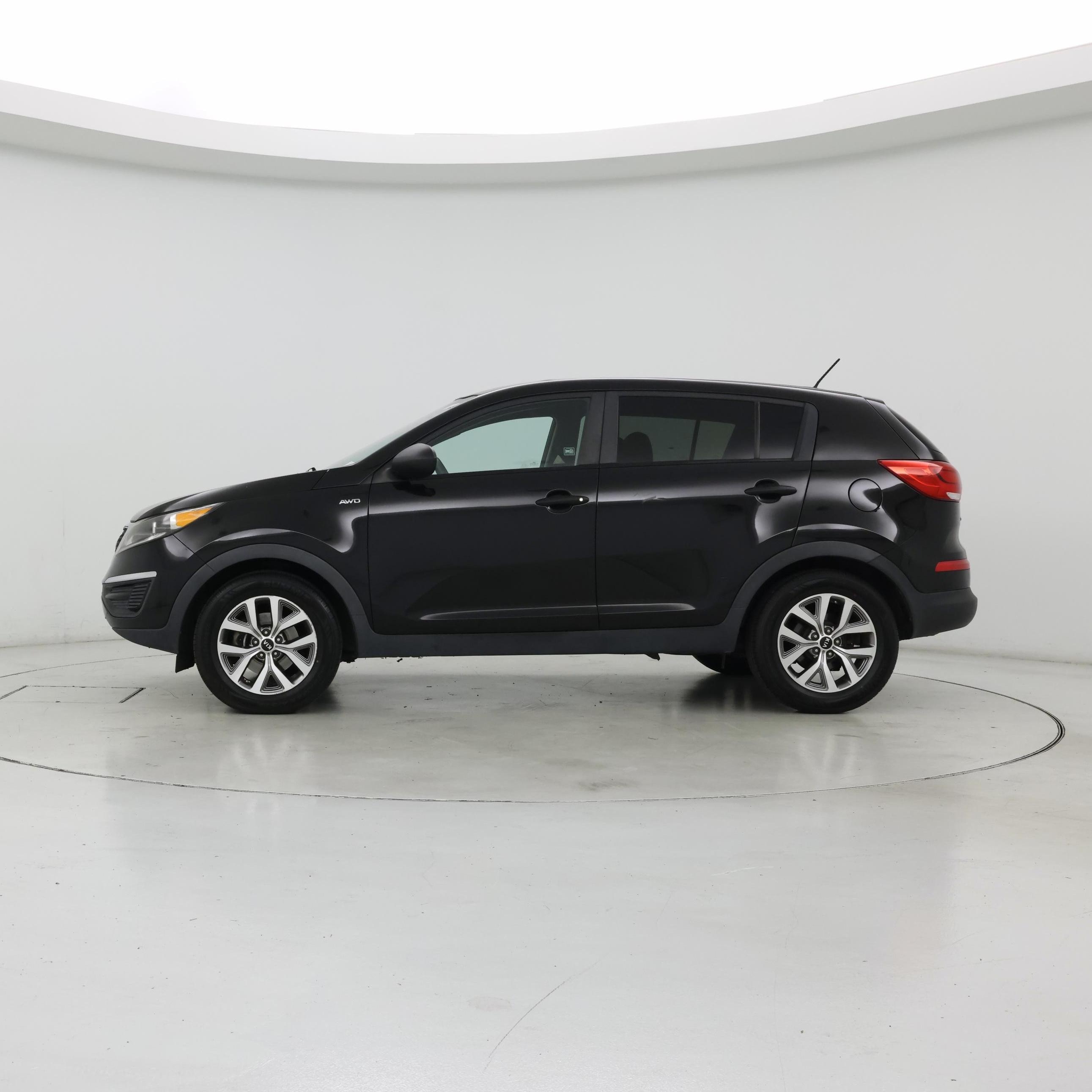 Thumbnail: 2016 Kia Sportage - 3