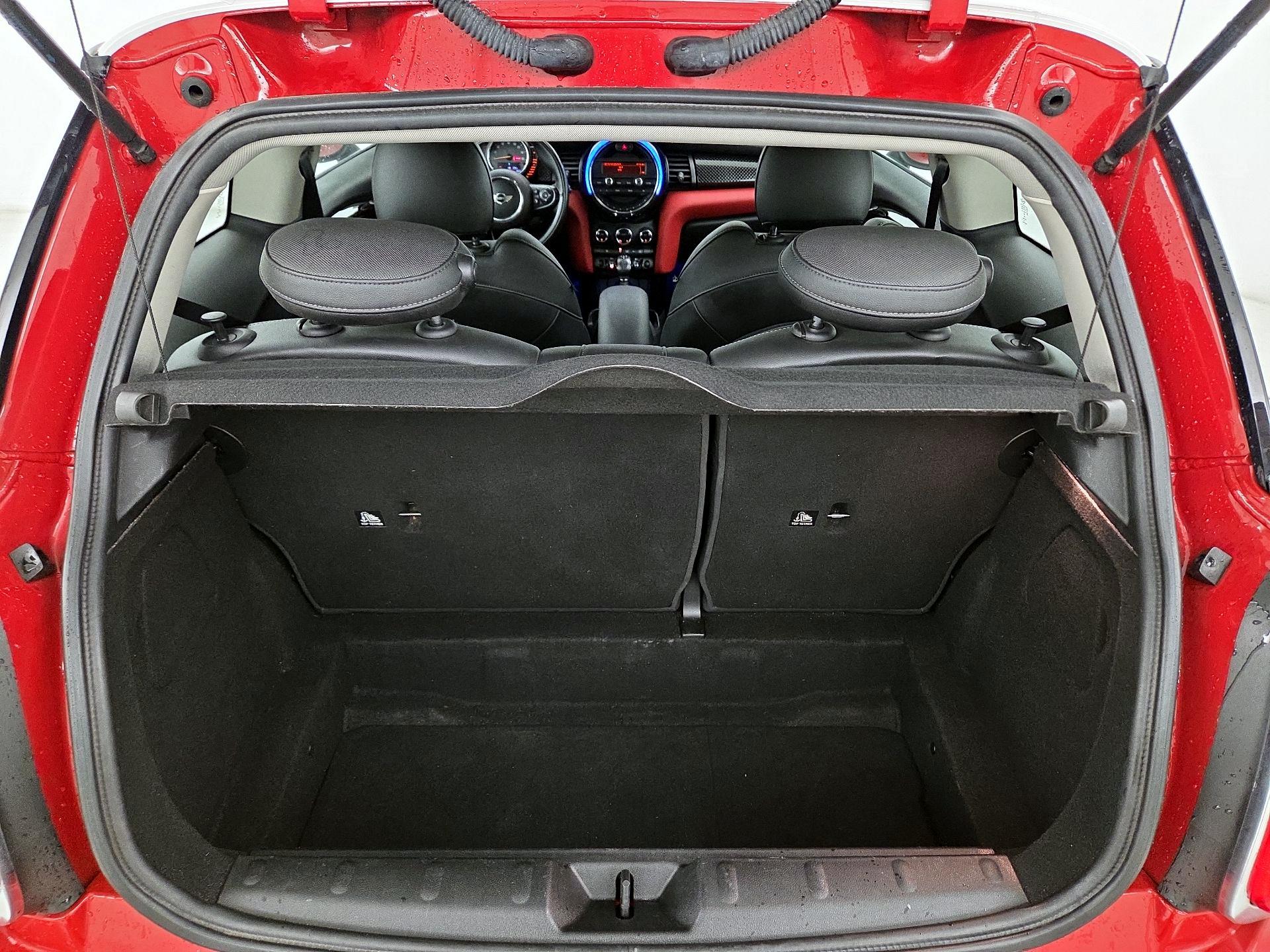 Thumbnail: 2015 MINI Cooper Hardtop - 19