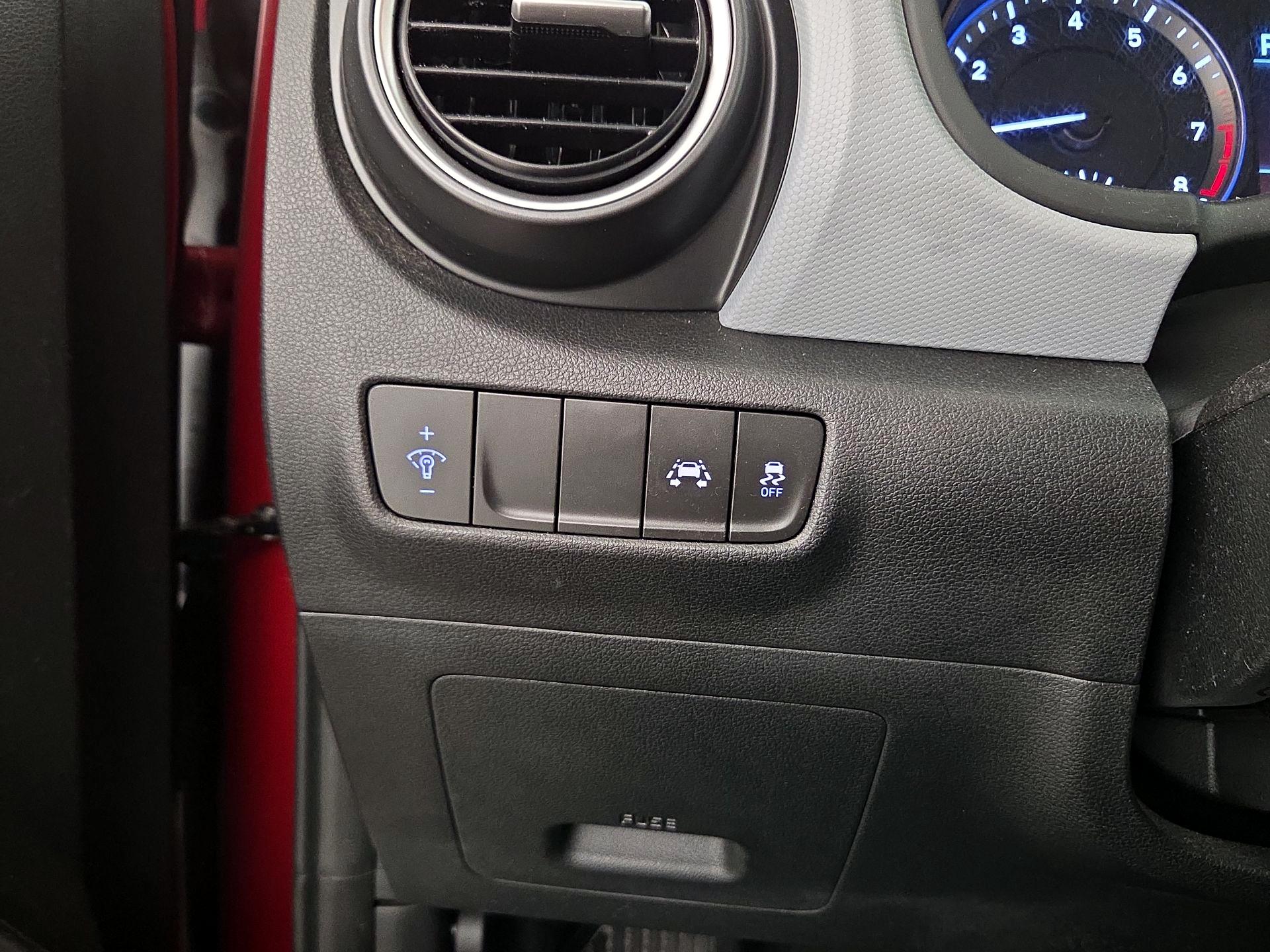 Thumbnail: 2019 Hyundai Kona - 13