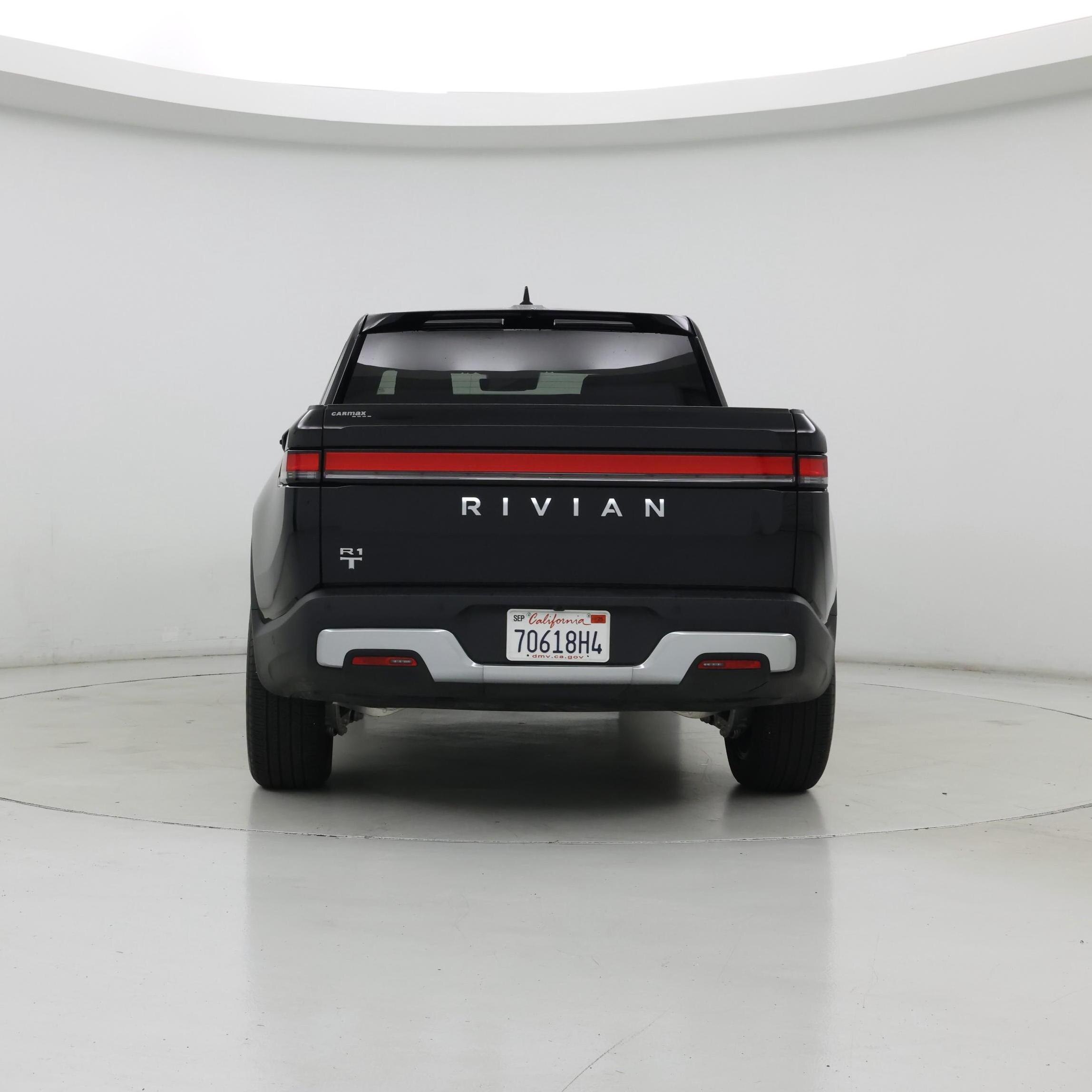 Thumbnail: 2025 Rivian R1T - 6