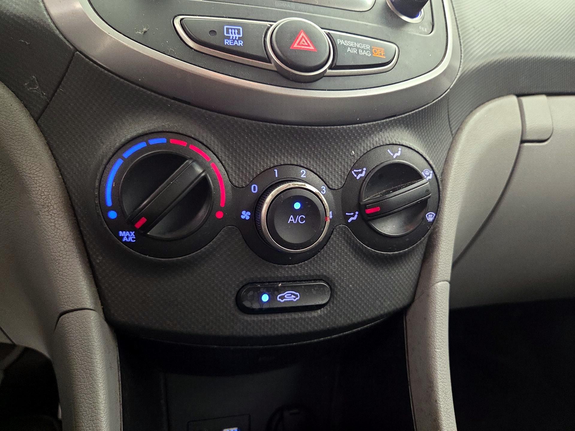 Thumbnail: 2016 Hyundai Accent - 15