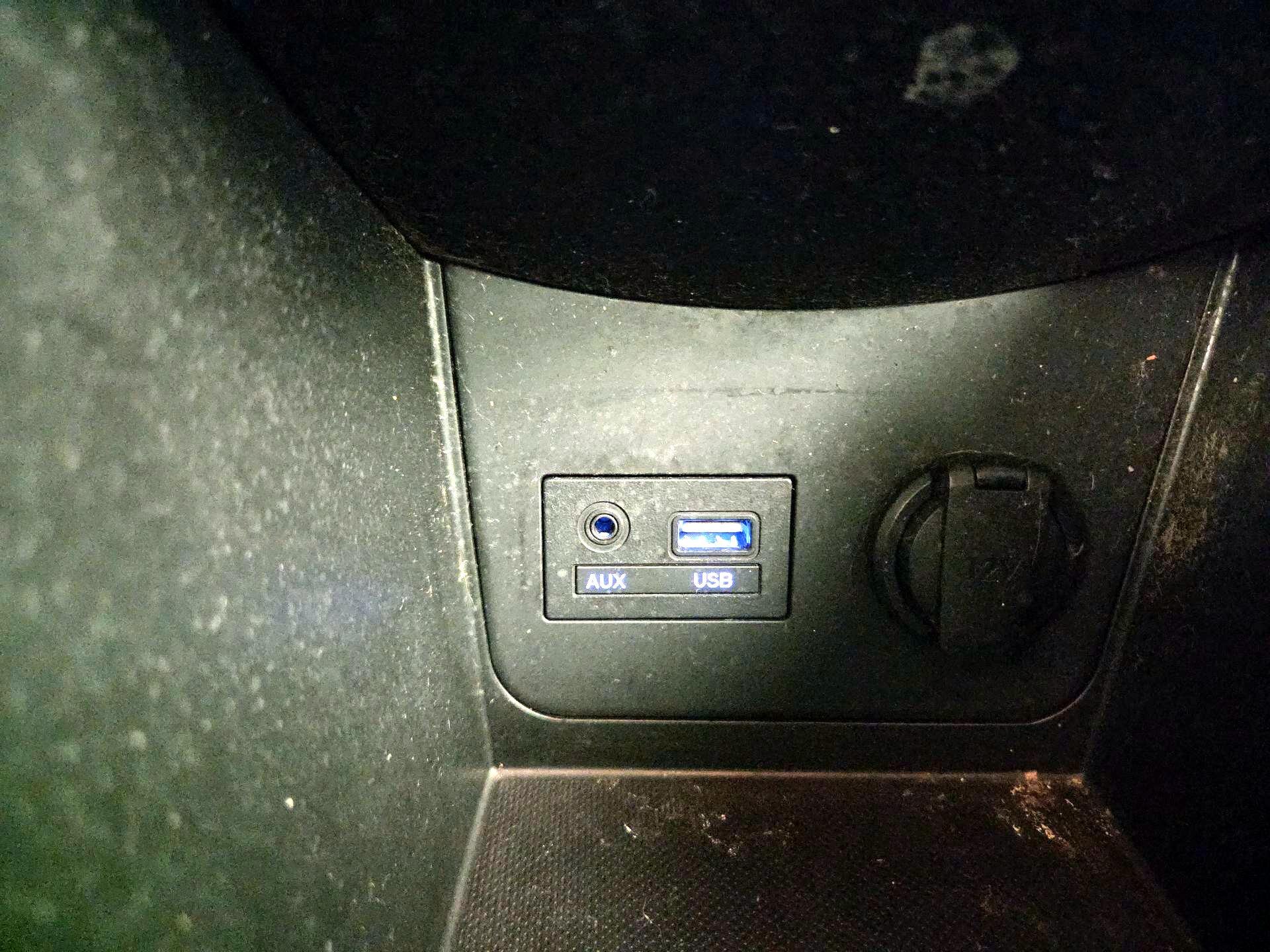 Thumbnail: 2016 Hyundai Accent - 17