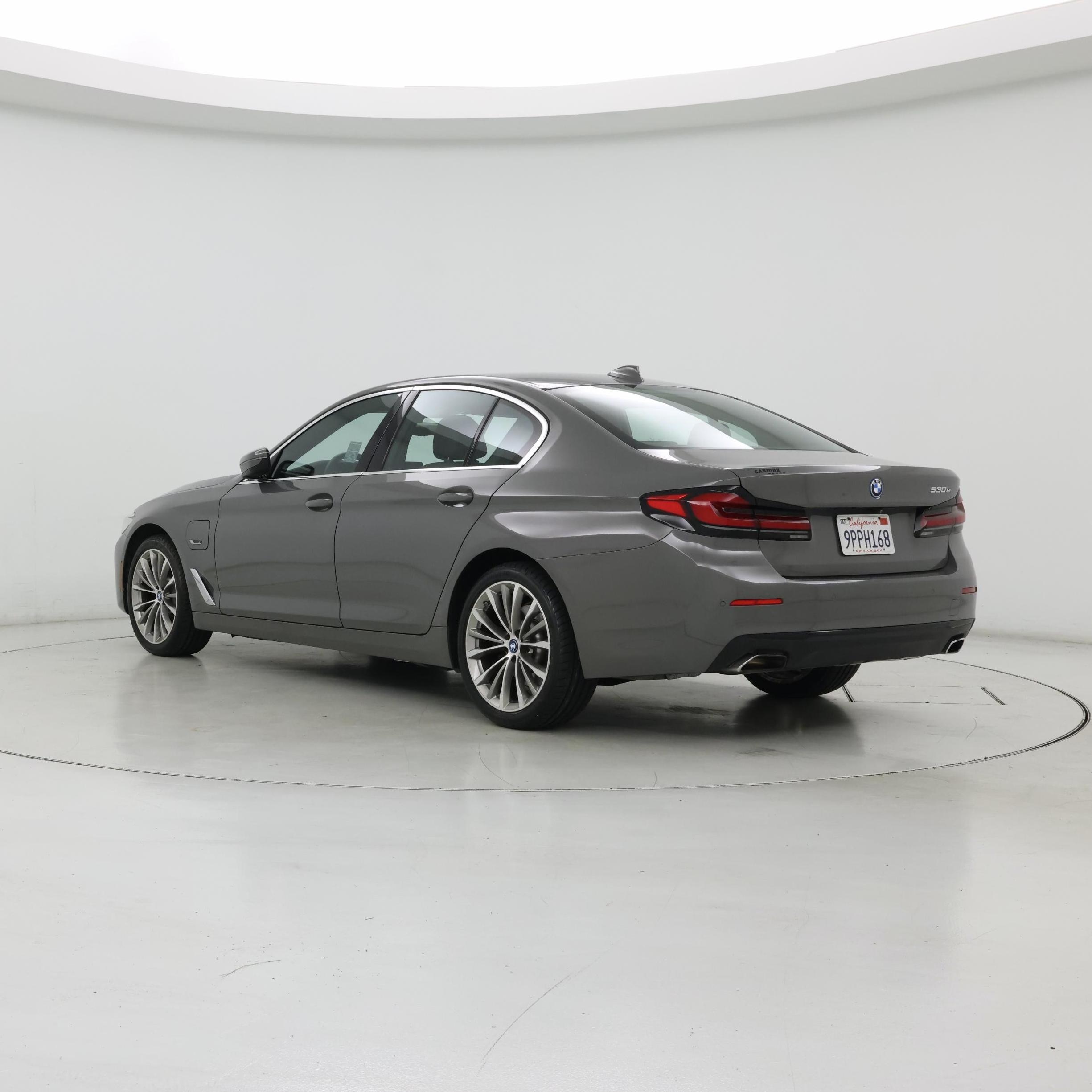 Thumbnail: 2022 BMW 5 Series - 2