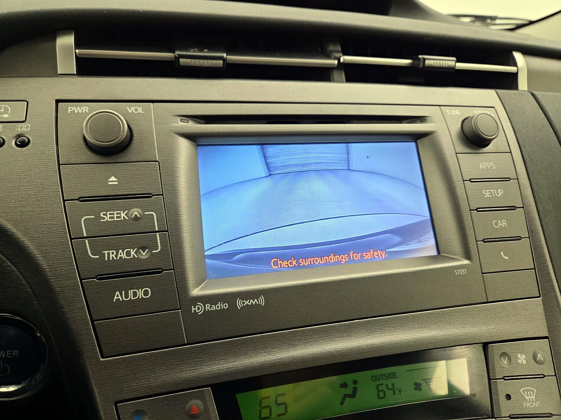 Thumbnail: 2014 Toyota Prius - 15