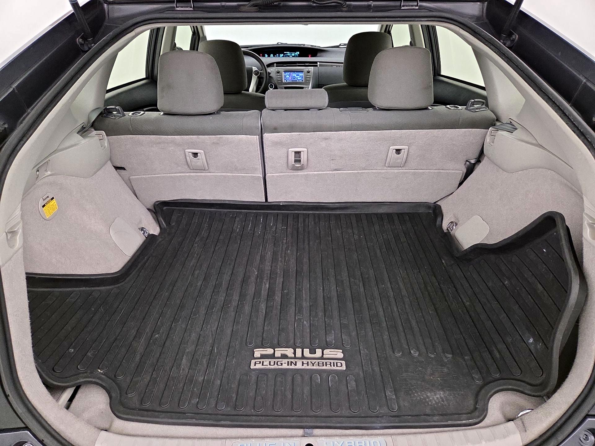 Thumbnail: 2014 Toyota Prius - 20