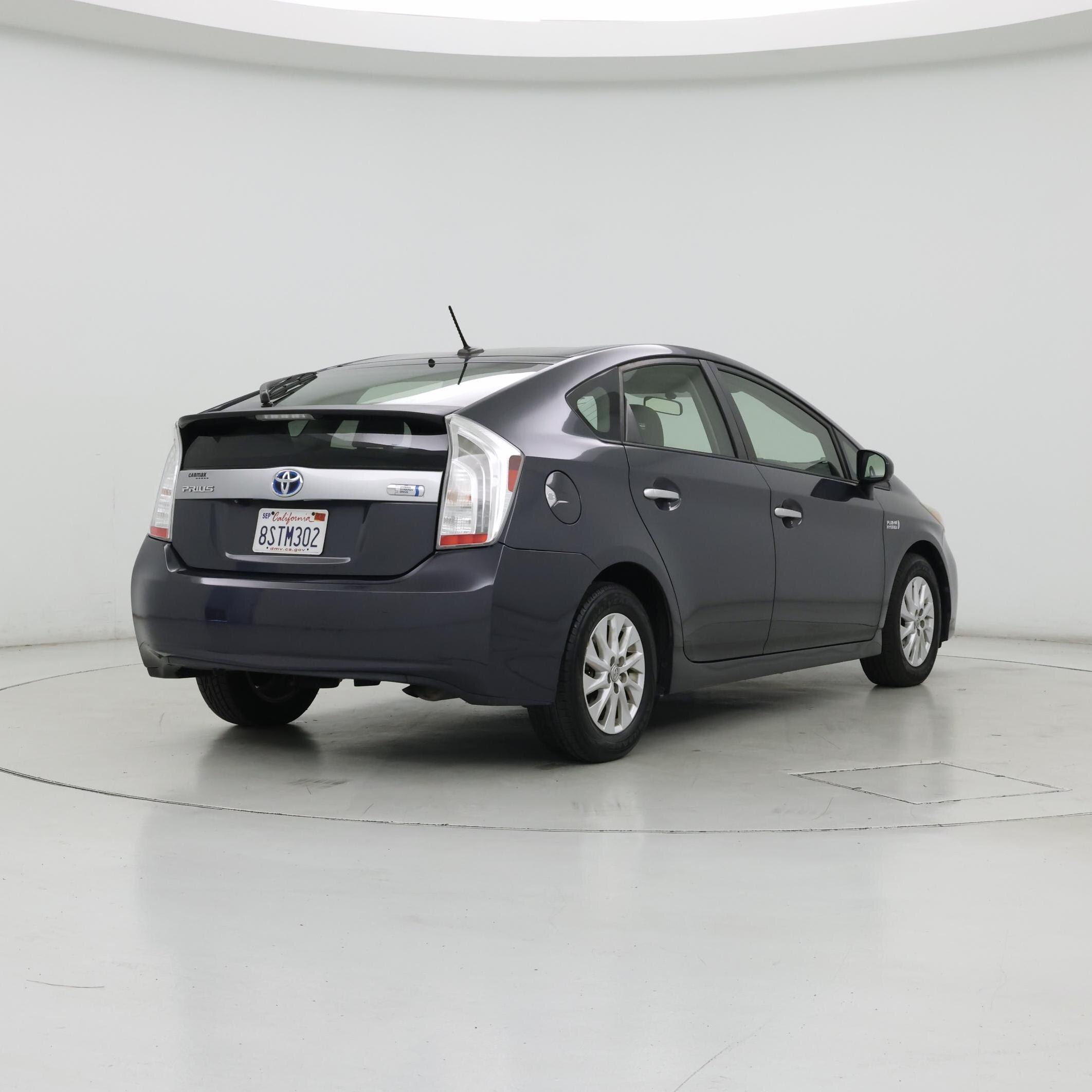 Thumbnail: 2014 Toyota Prius - 8