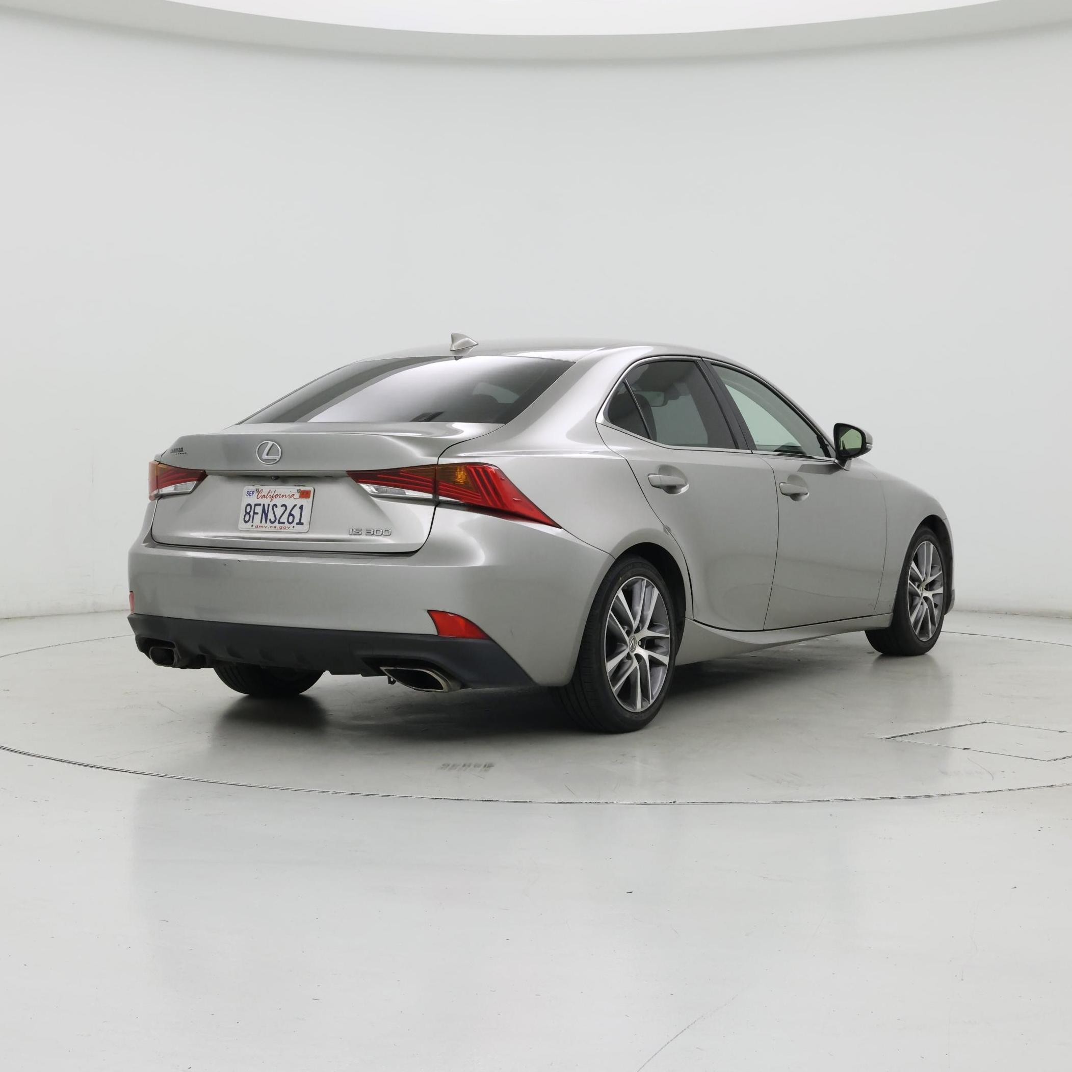 Thumbnail: 2018 Lexus IS - 8