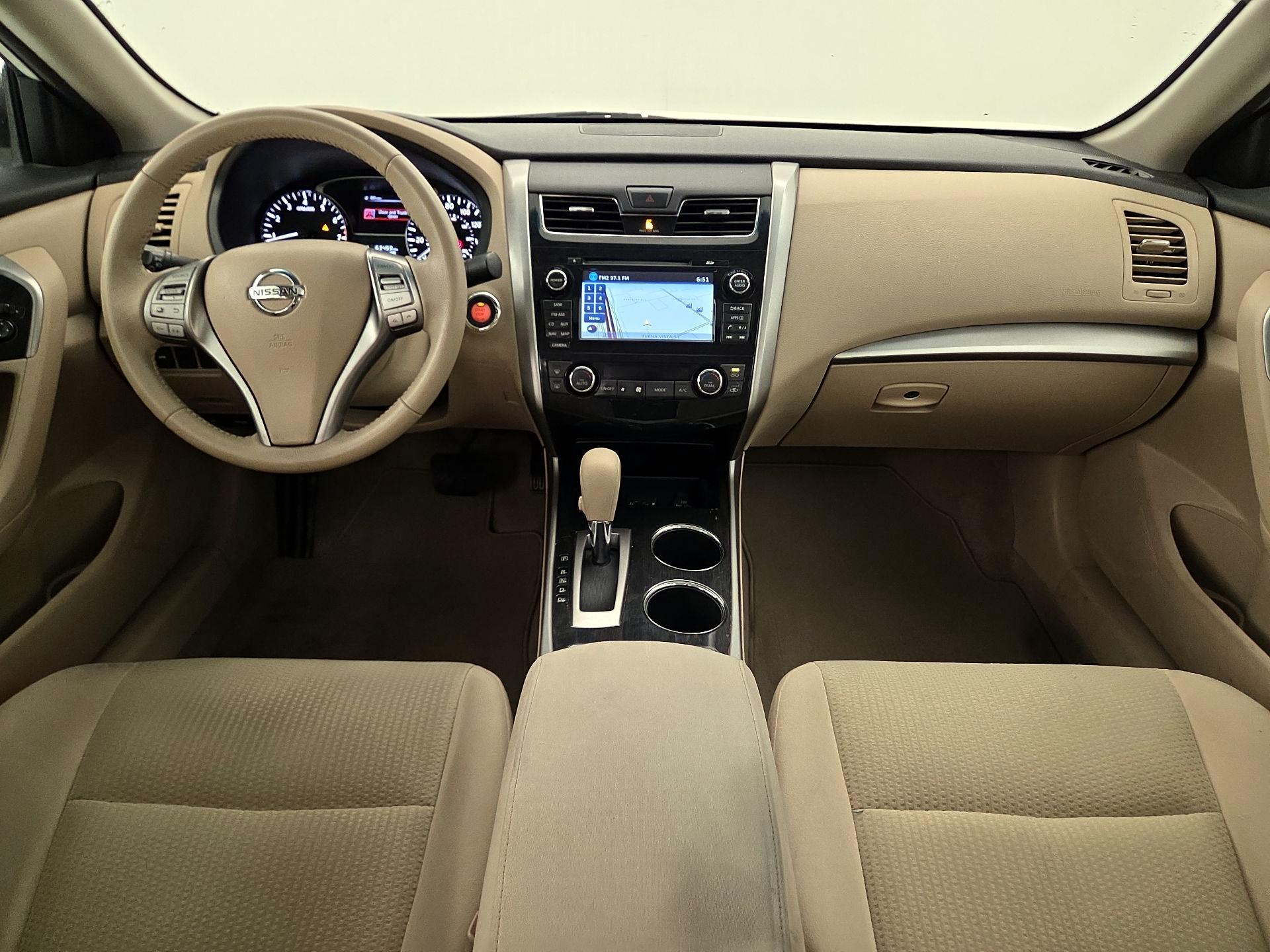 Thumbnail: 2014 Nissan Altima - 9