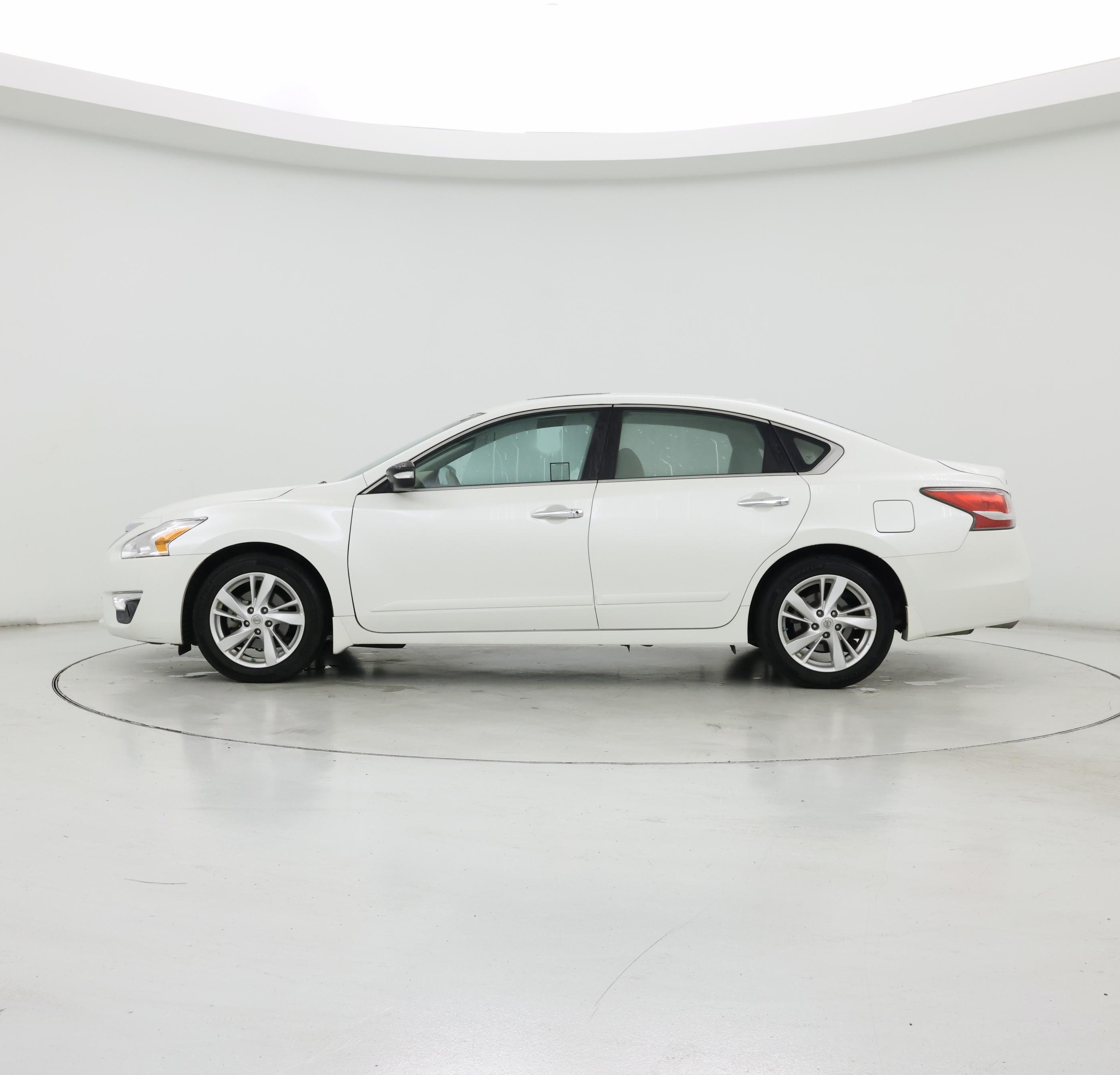 Thumbnail: 2014 Nissan Altima - 3