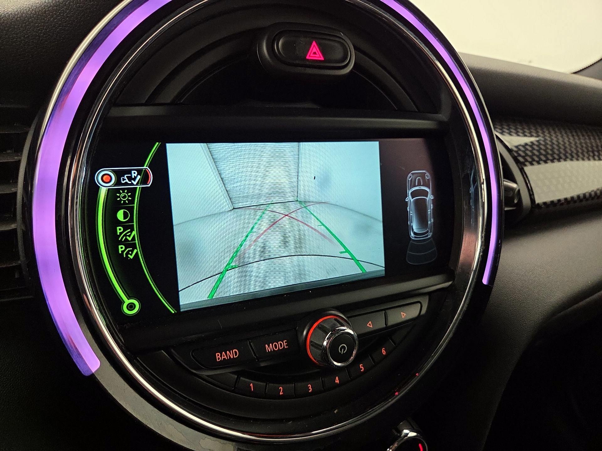 Thumbnail: 2017 MINI Cooper Hardtop - 15