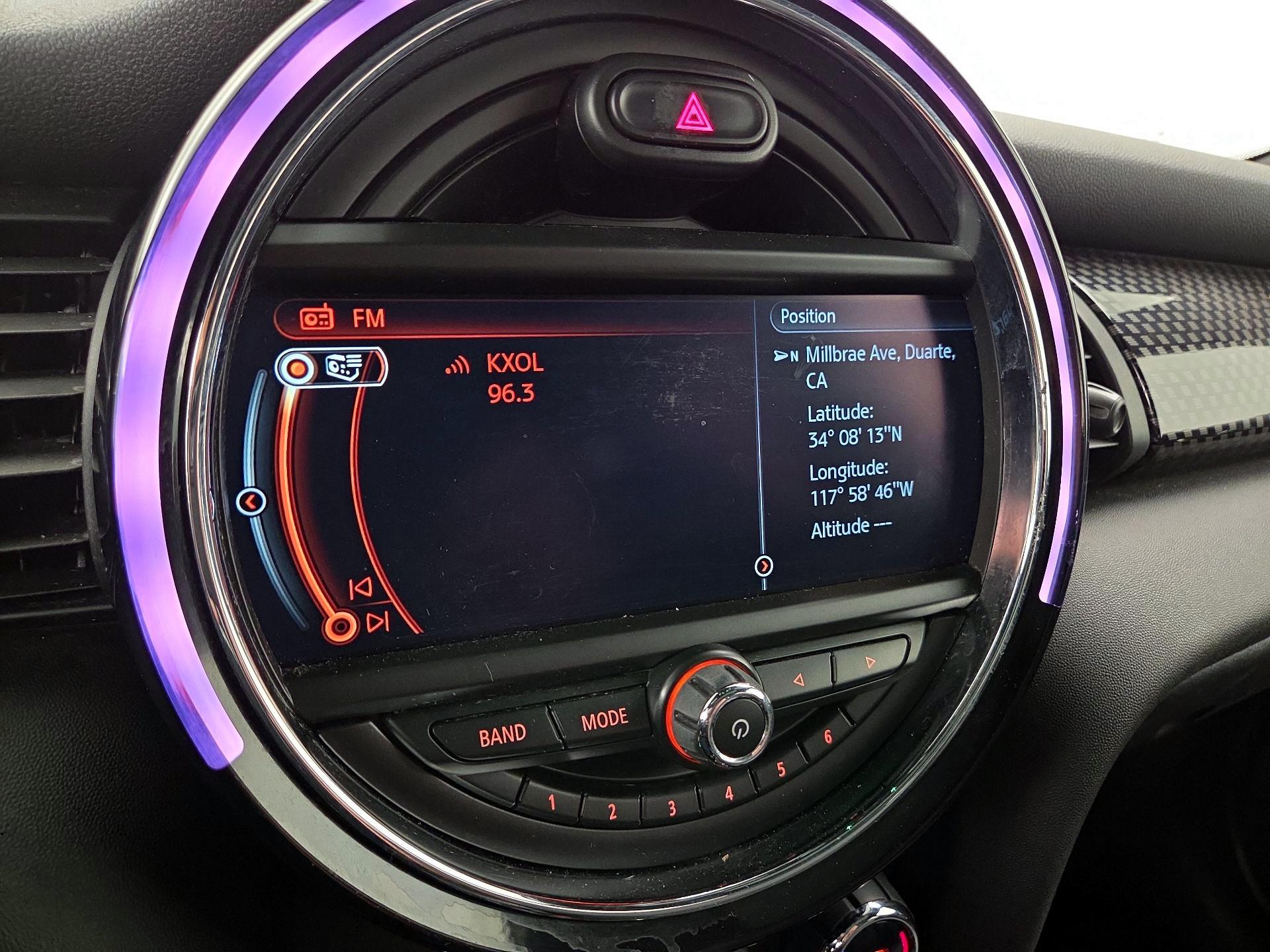 Thumbnail: 2017 MINI Cooper Hardtop - 16