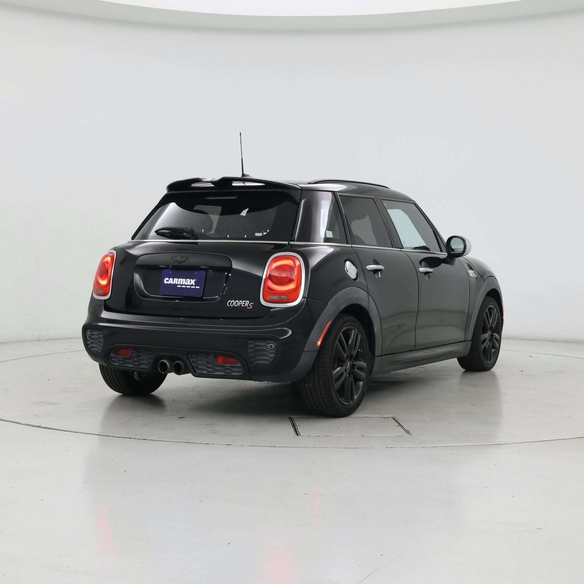 Thumbnail: 2017 MINI Cooper Hardtop - 8