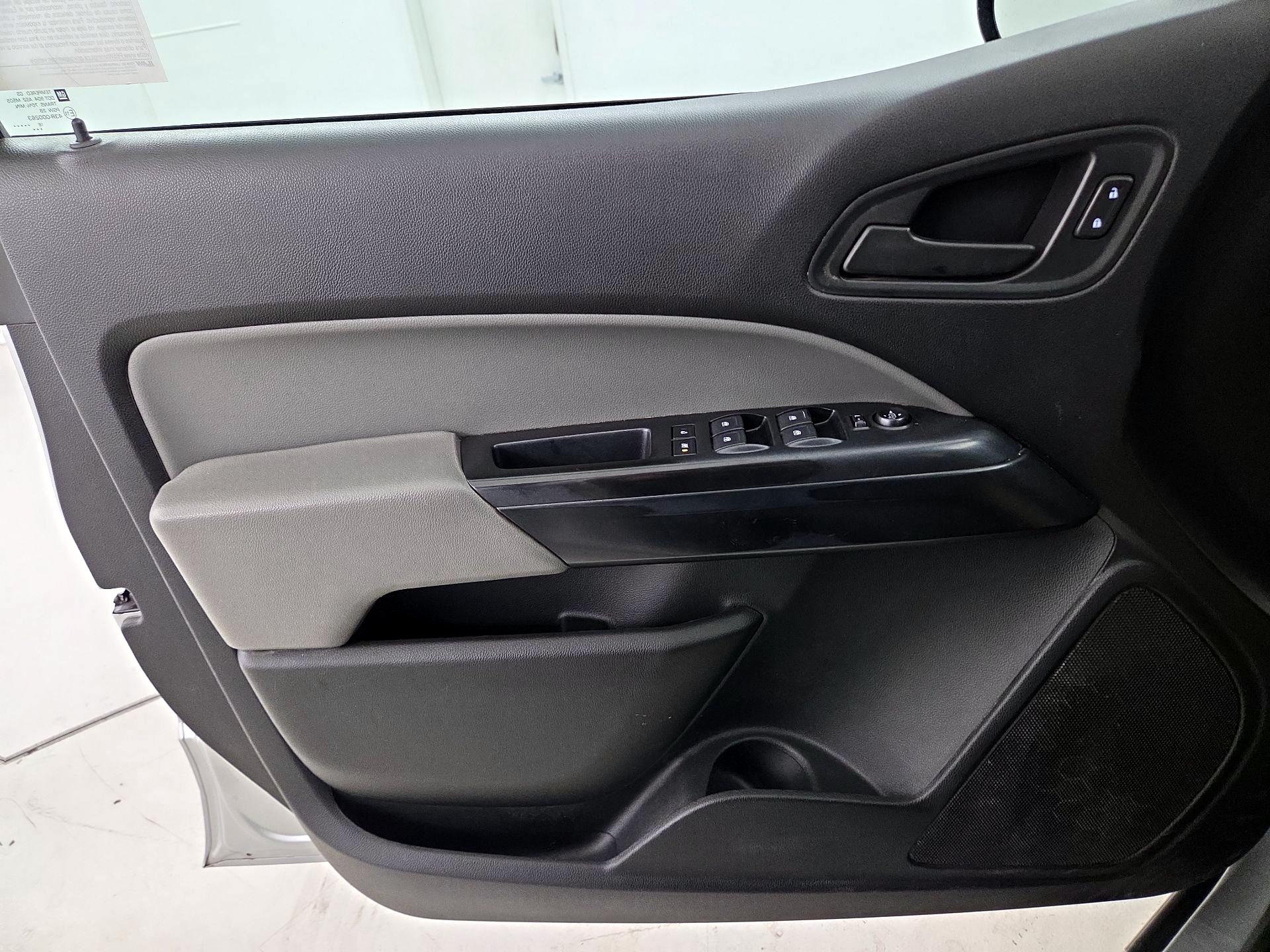 Thumbnail: 2019 Chevrolet Colorado - 12