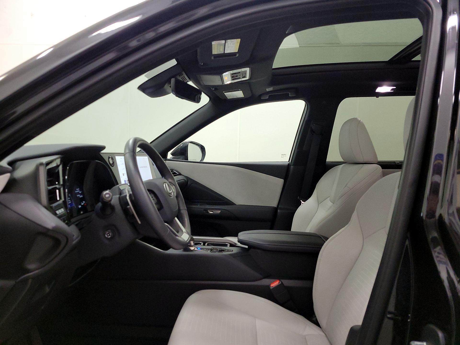 Thumbnail: 2025 Lexus TX - 19