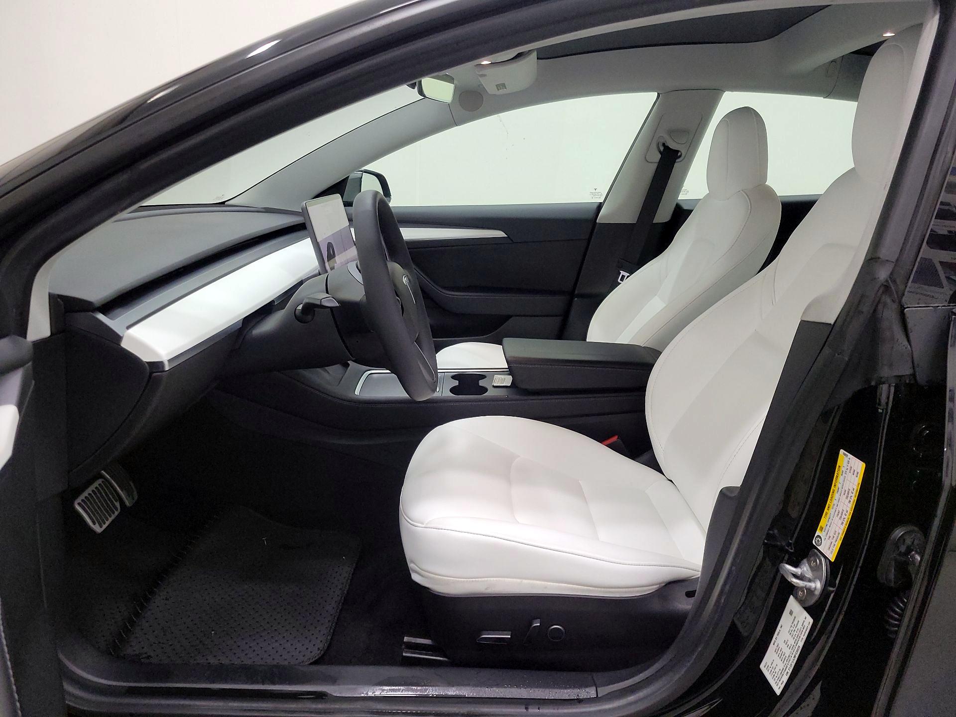 Thumbnail: 2021 Tesla Model 3 - 11