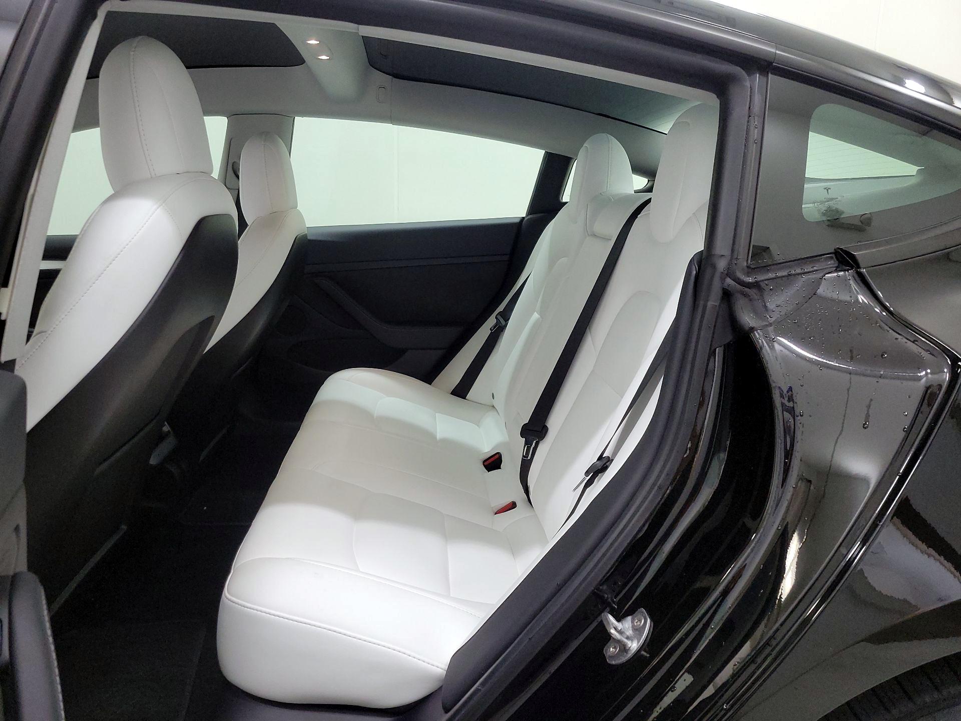 Thumbnail: 2021 Tesla Model 3 - 20