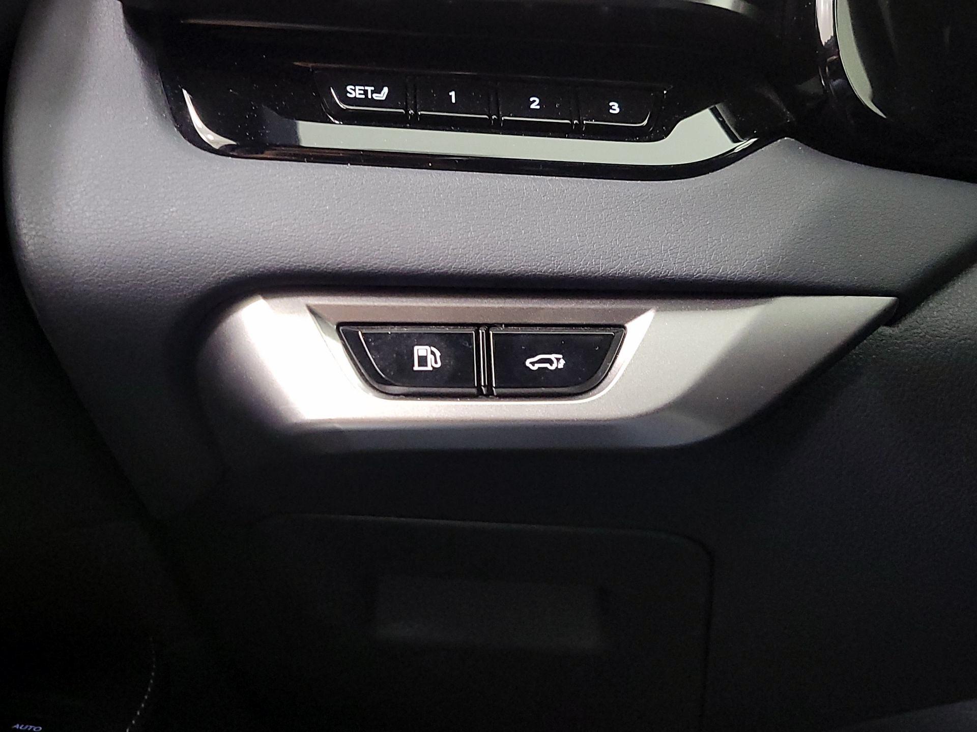 Thumbnail: 2023 Lexus RX - 13