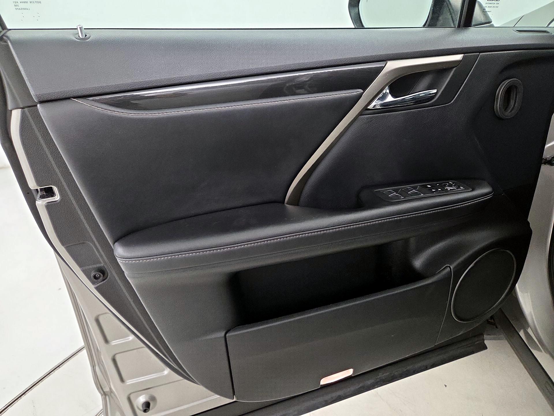 Thumbnail: 2020 Lexus RX - 12