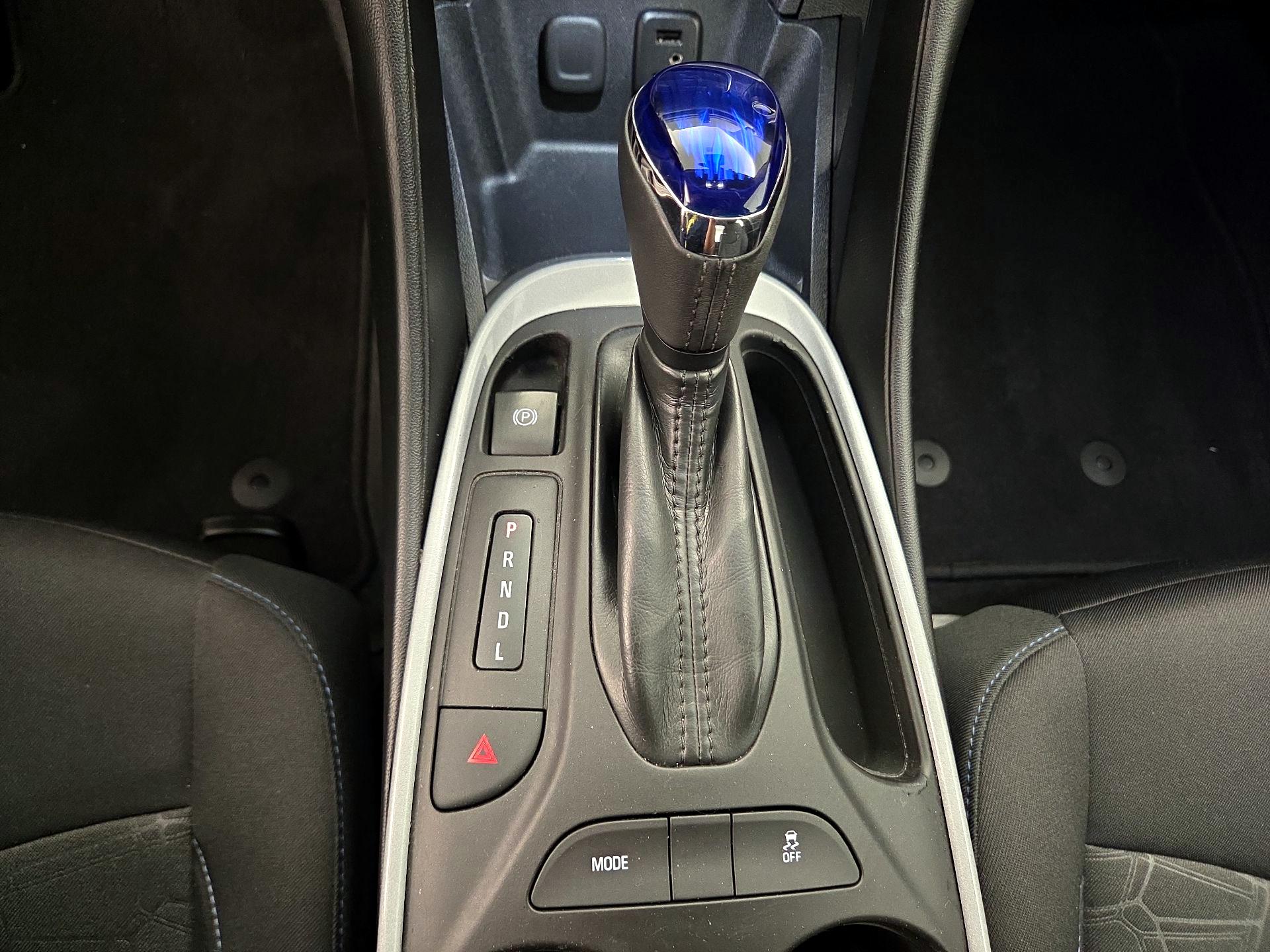 Thumbnail: 2017 Chevrolet Volt - 17