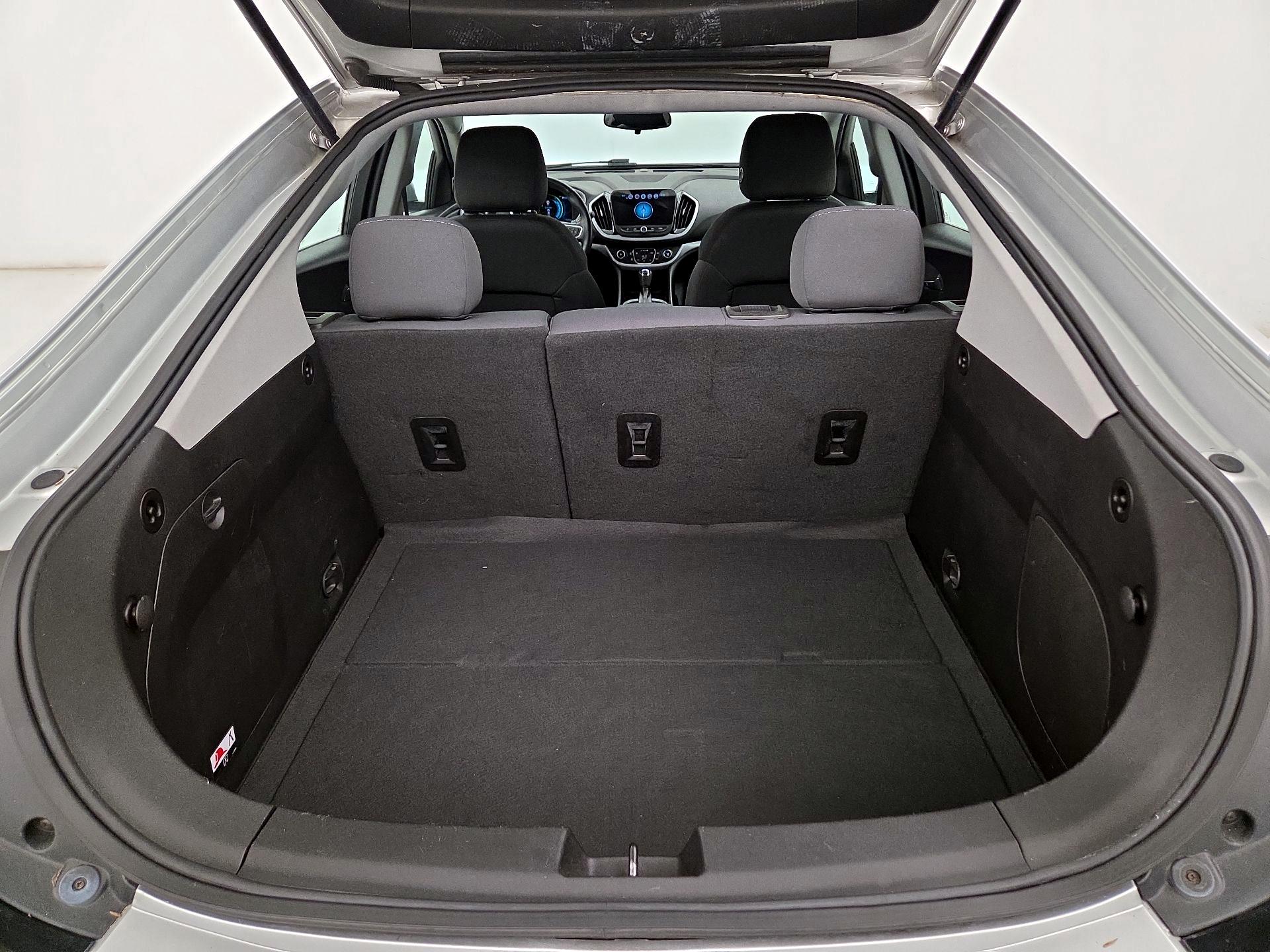 Thumbnail: 2017 Chevrolet Volt - 20