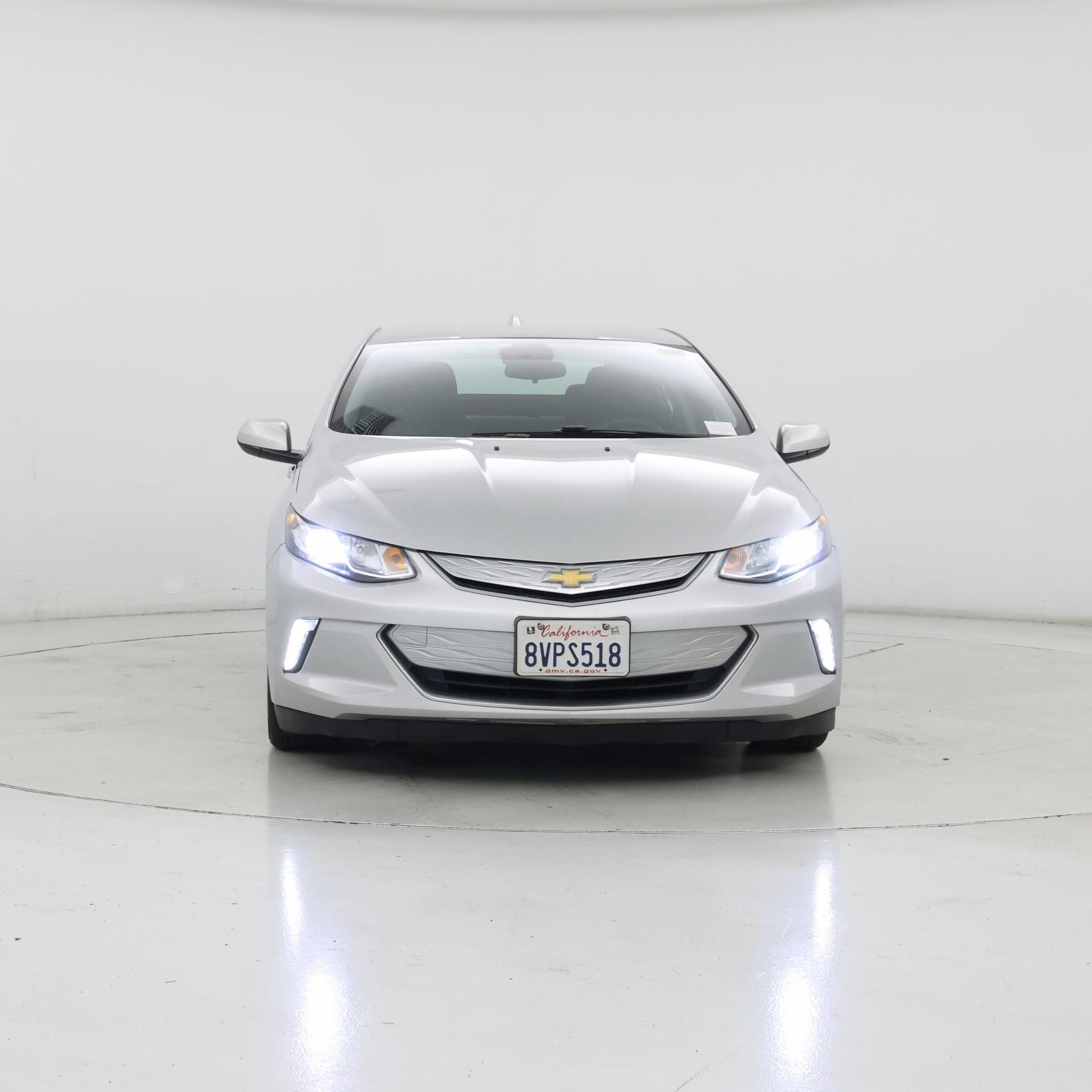 Thumbnail: 2017 Chevrolet Volt - 5