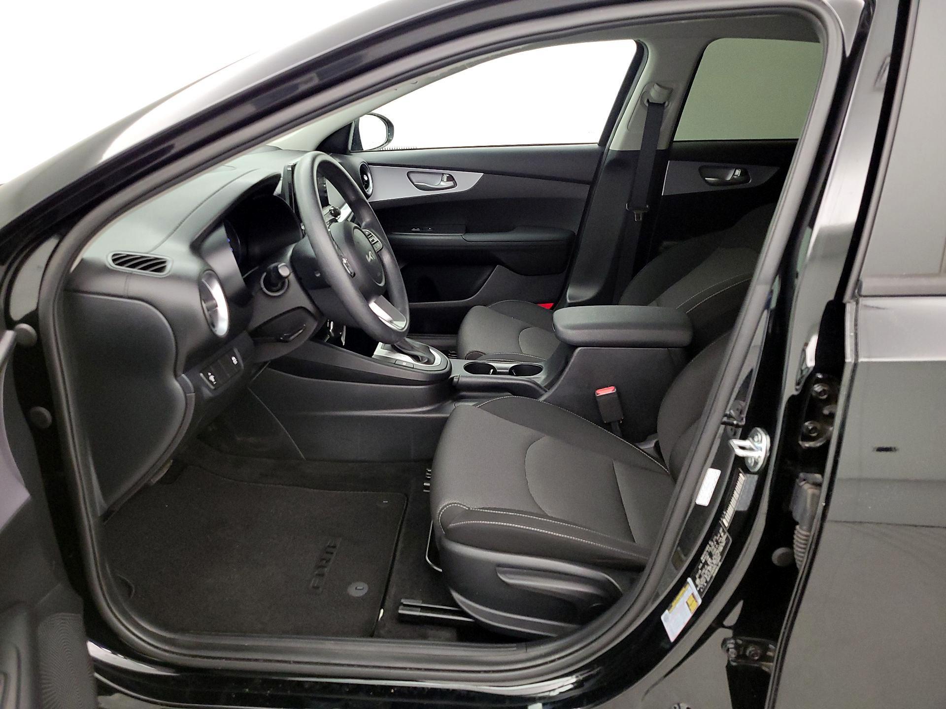 Thumbnail: 2024 Kia Forte - 11