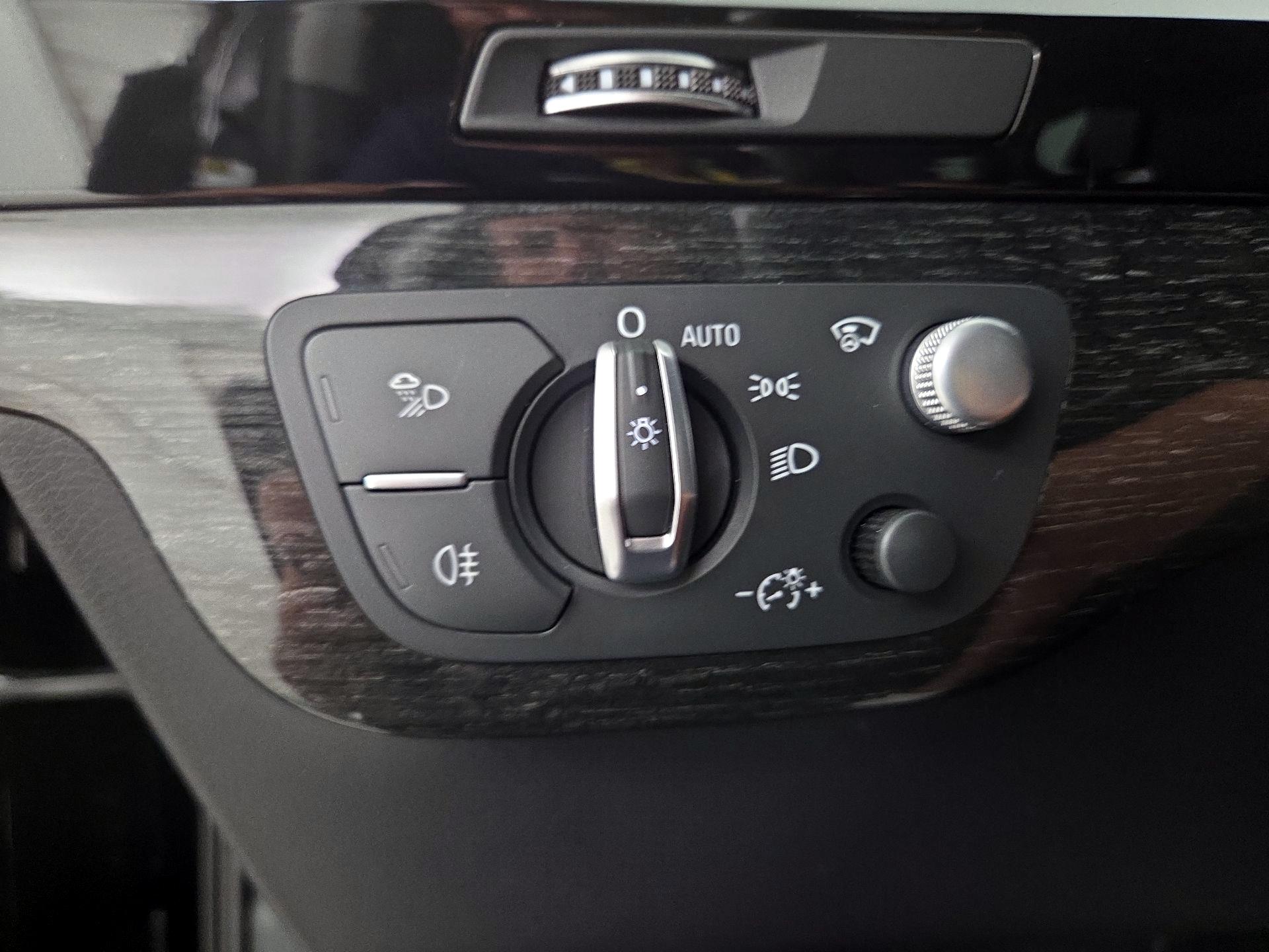 Thumbnail: 2019 Audi Q7 - 13