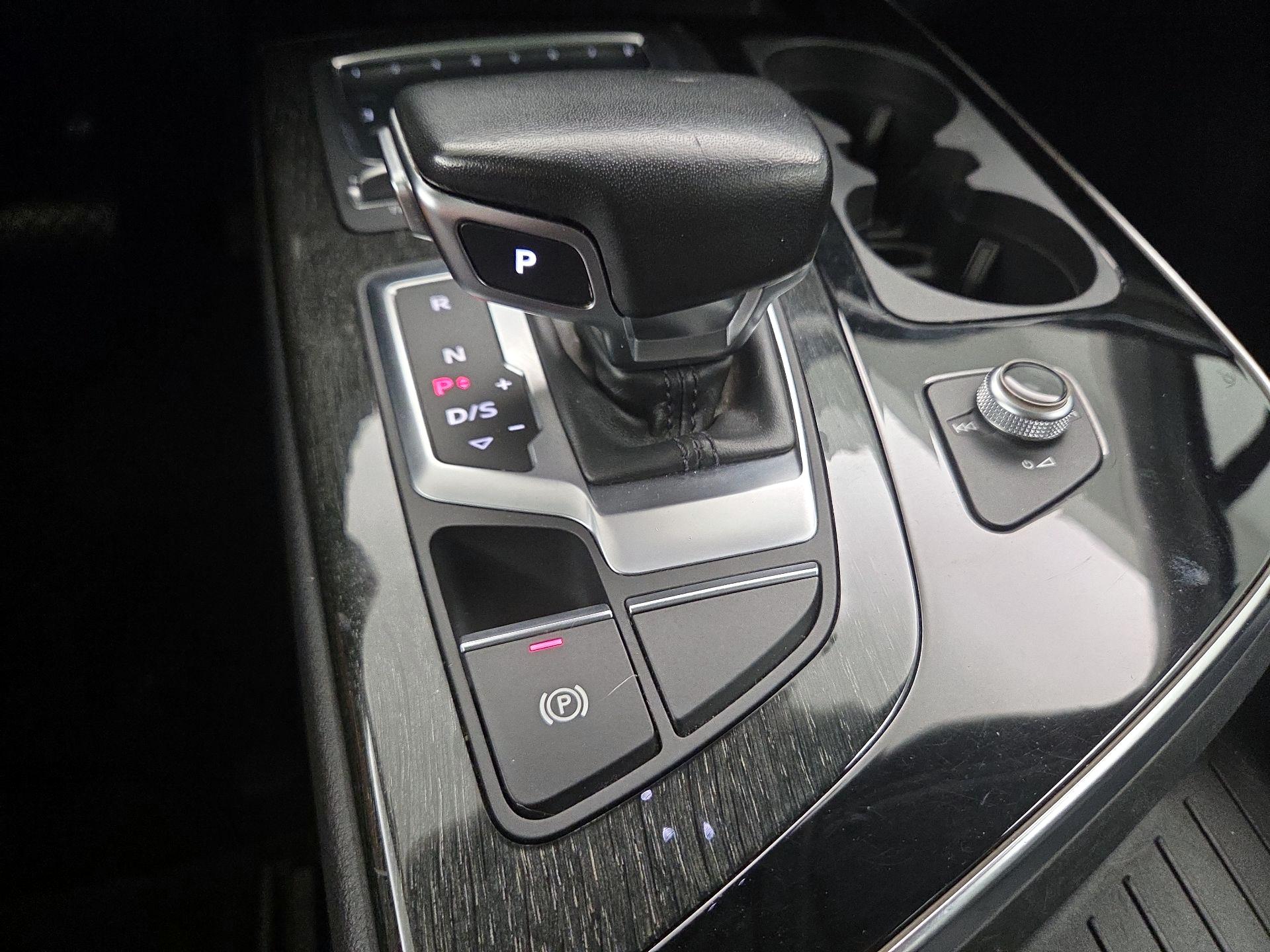 Thumbnail: 2019 Audi Q7 - 18