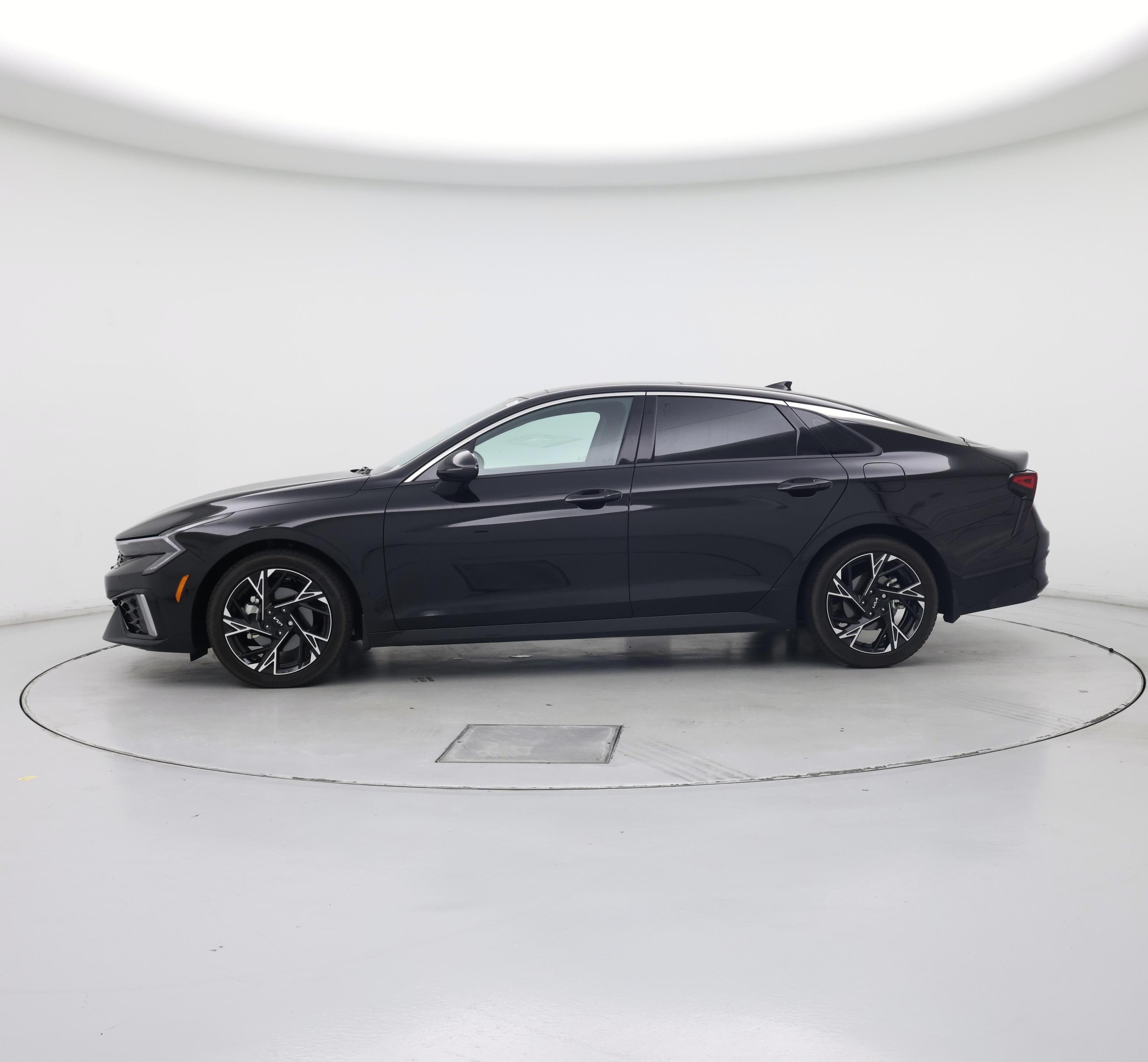 Thumbnail: 2025 Kia K5 - 3