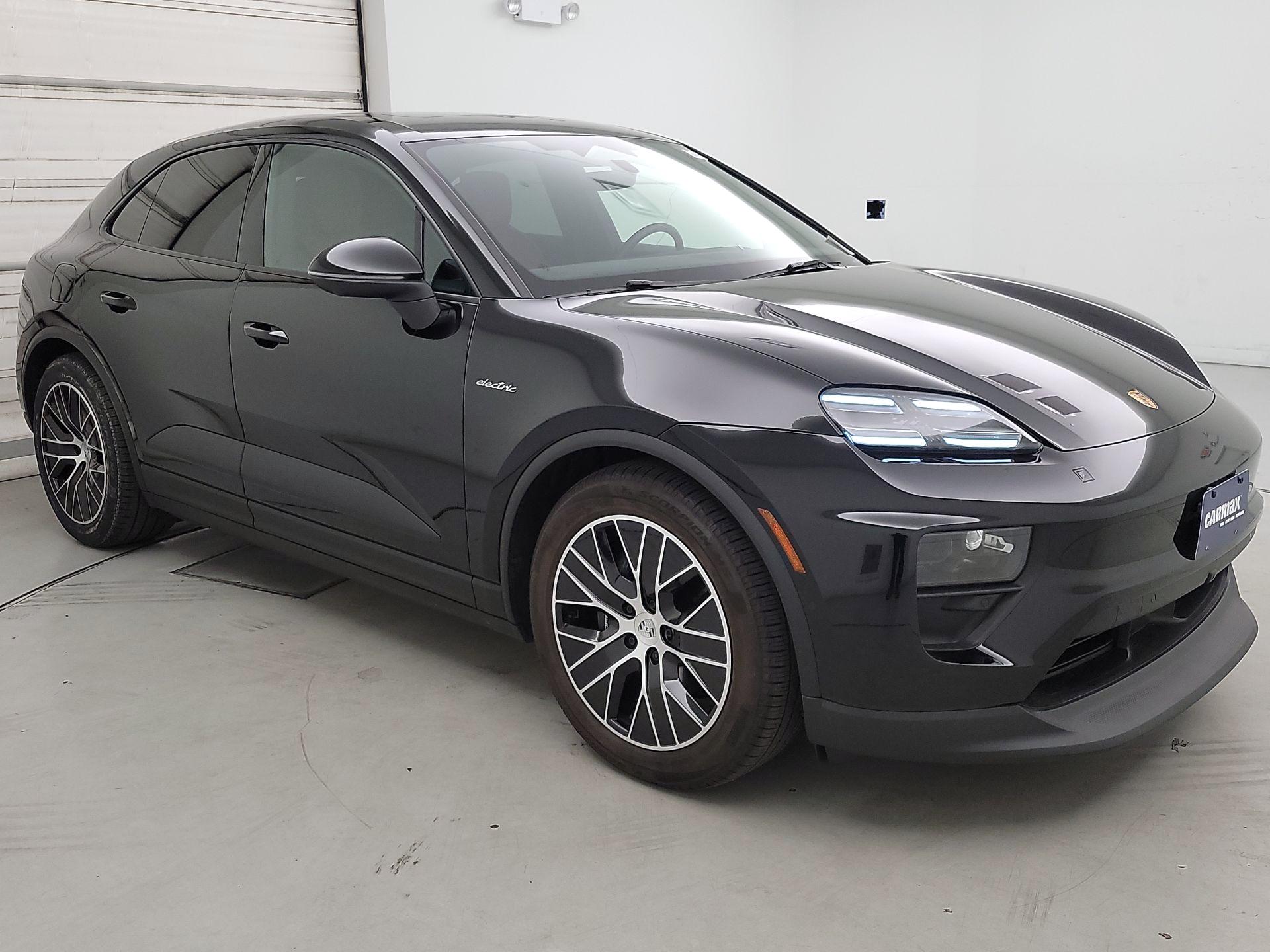 Thumbnail: 2025 Porsche Macan - 1