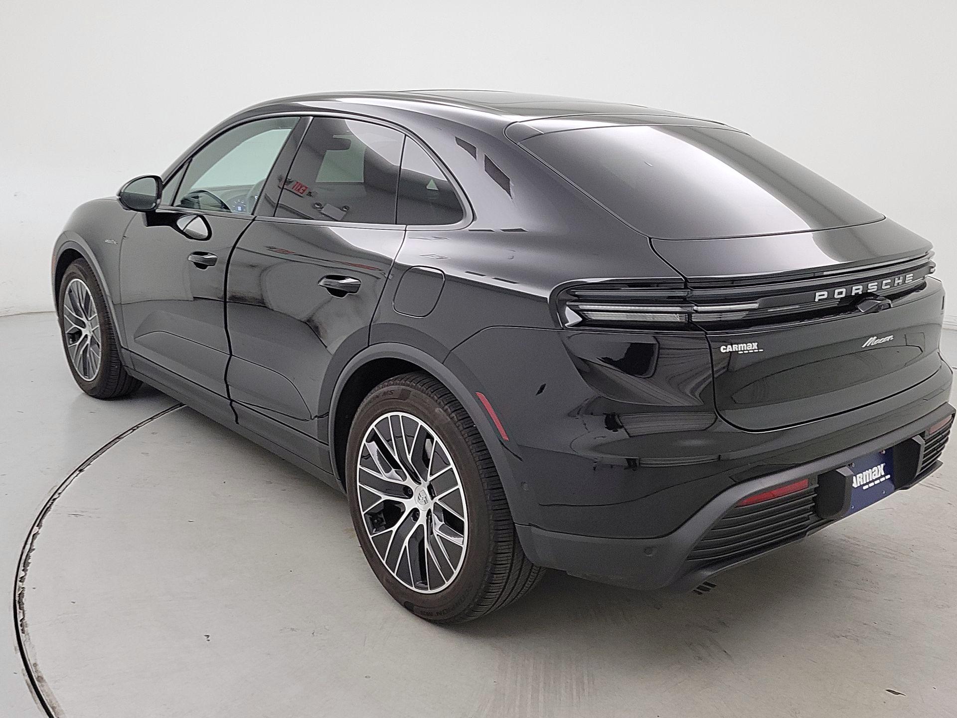 Thumbnail: 2025 Porsche Macan - 7