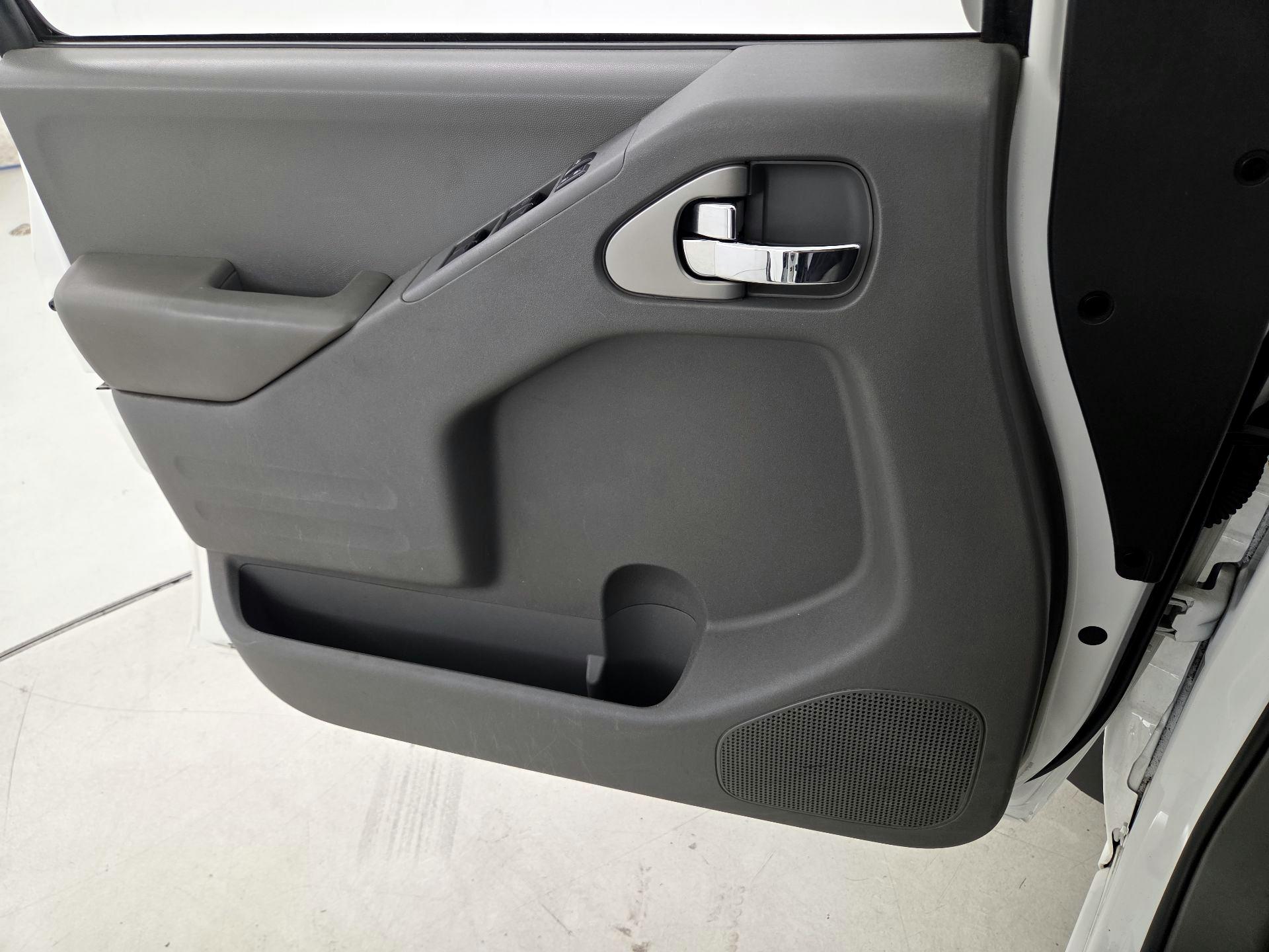 Thumbnail: 2019 Nissan Frontier - 12