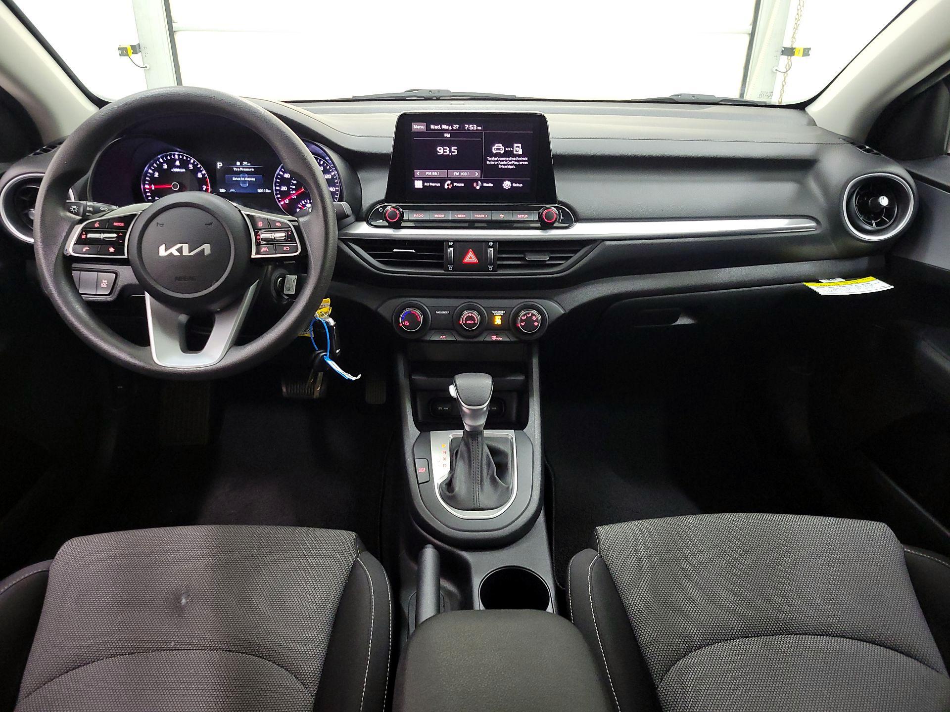 Thumbnail: 2023 Kia Forte - 9