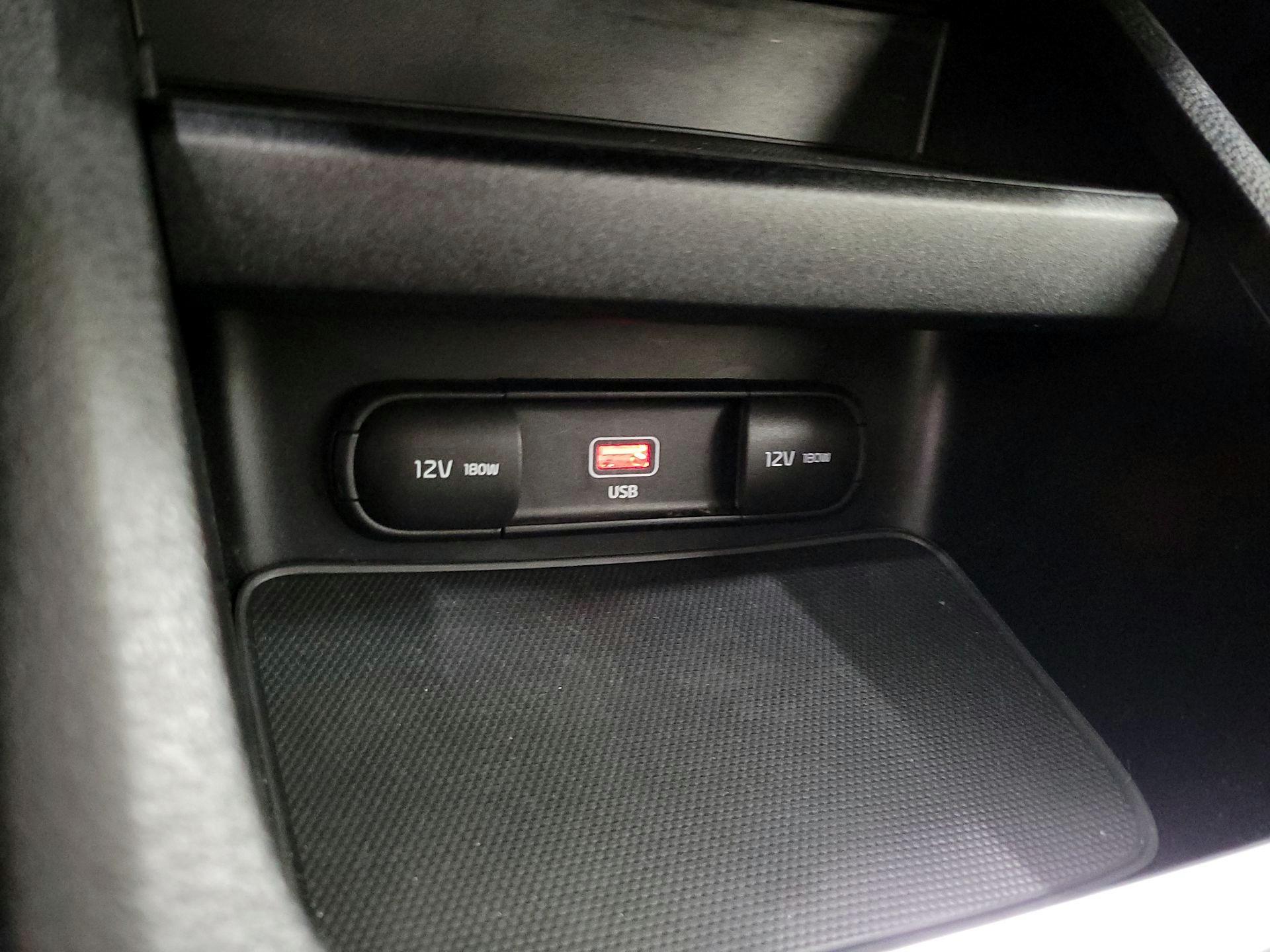 Thumbnail: 2023 Kia Forte - 18
