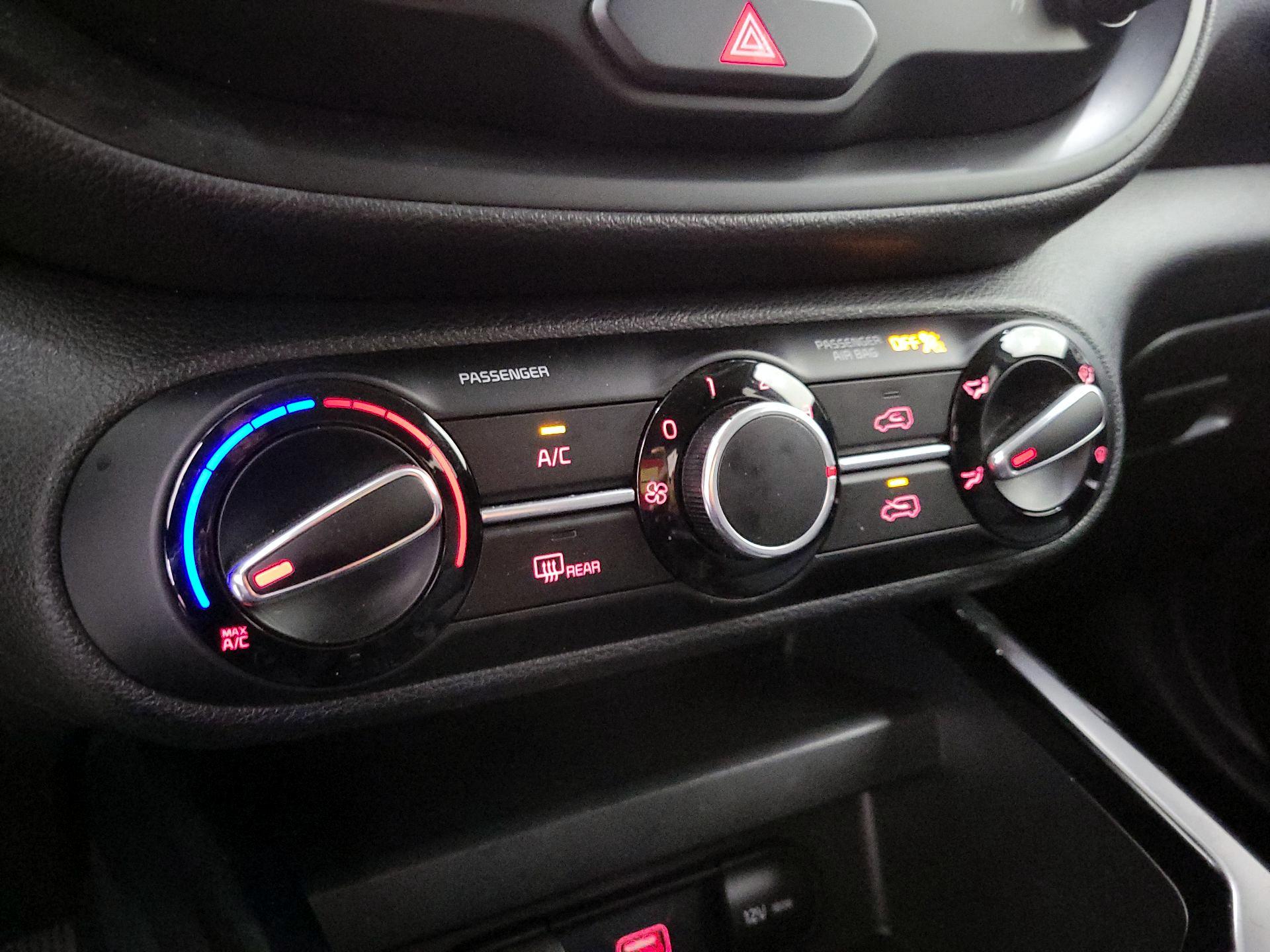 Thumbnail: 2021 Kia Soul - 16