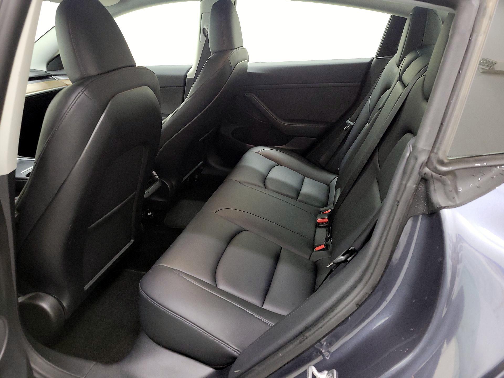 Thumbnail: 2023 Tesla Model 3 - 19