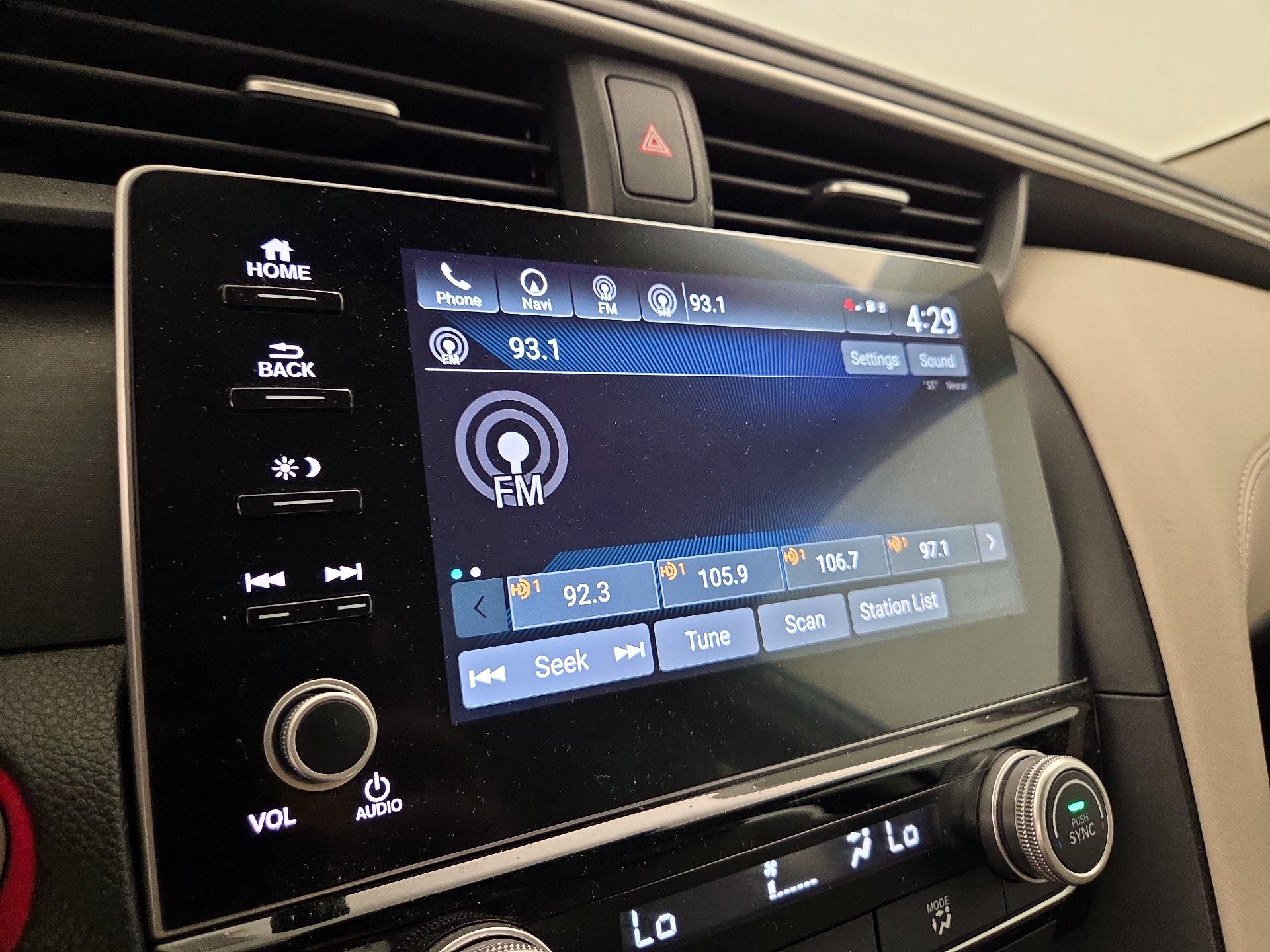 Thumbnail: 2019 Honda Insight - 16