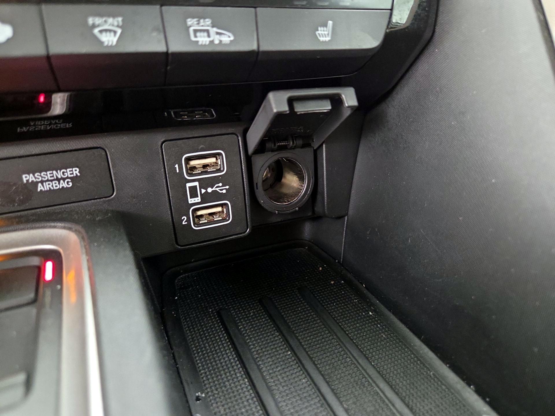 Thumbnail: 2019 Honda Insight - 19