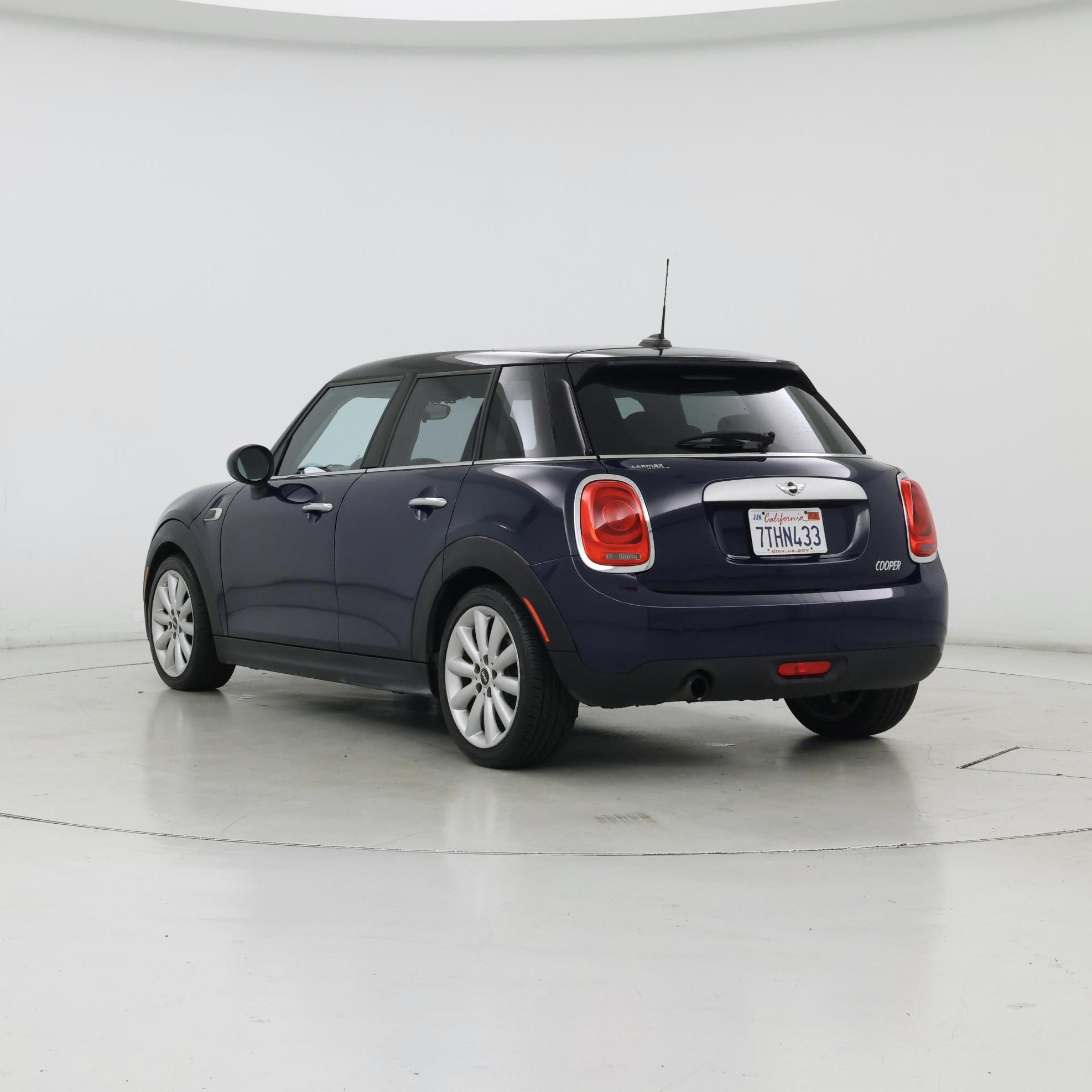 Thumbnail: 2015 MINI Cooper Hardtop - 2