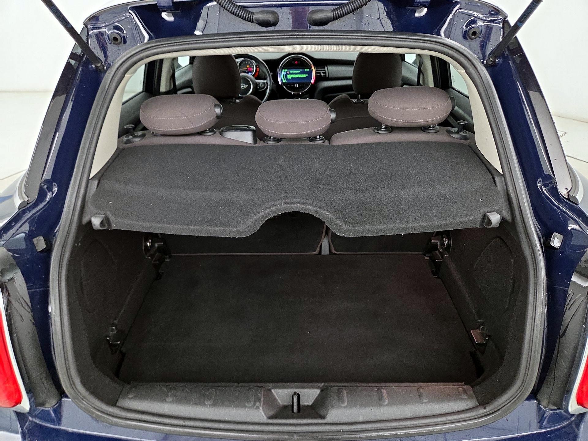 Thumbnail: 2015 MINI Cooper Hardtop - 20