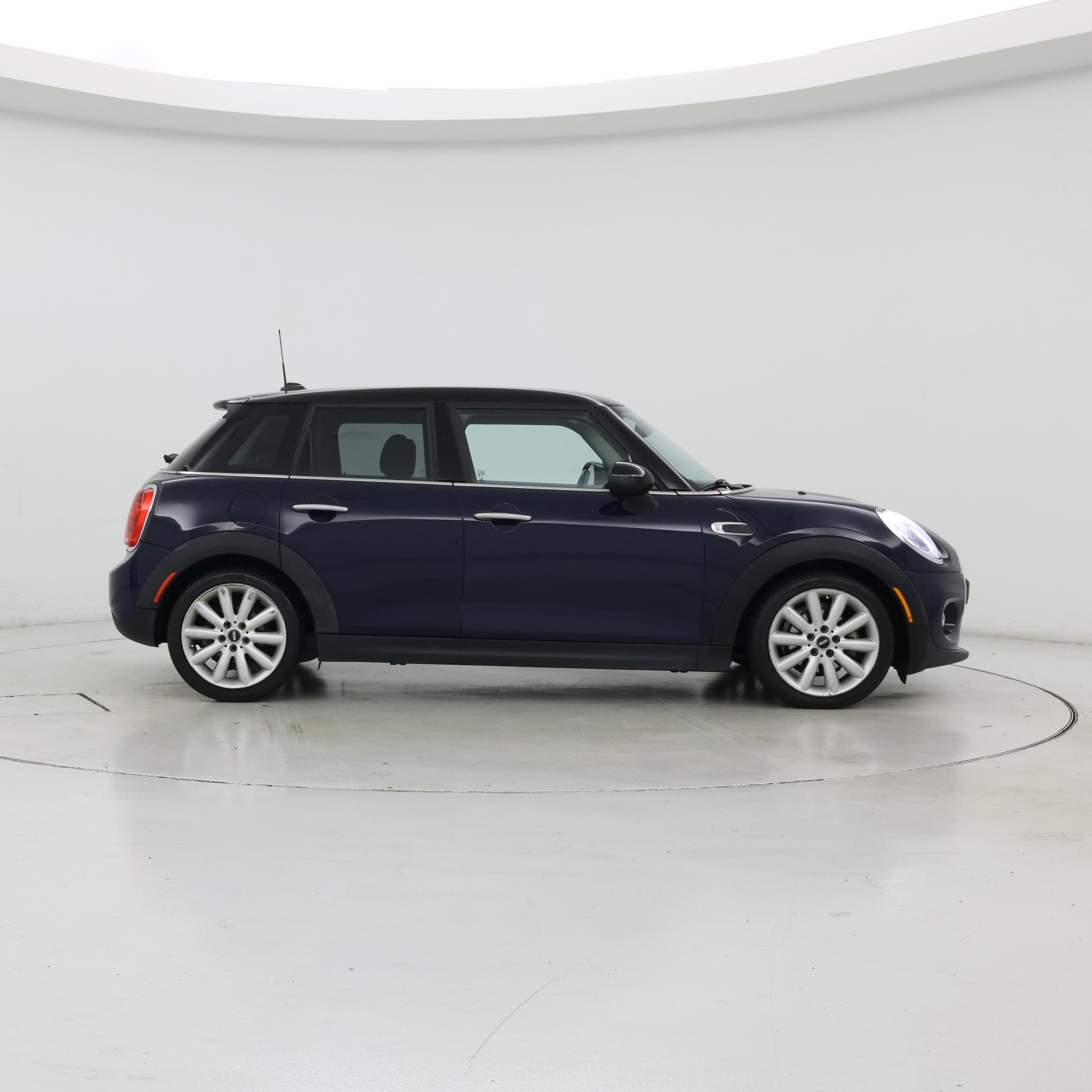 Thumbnail: 2015 MINI Cooper Hardtop - 7