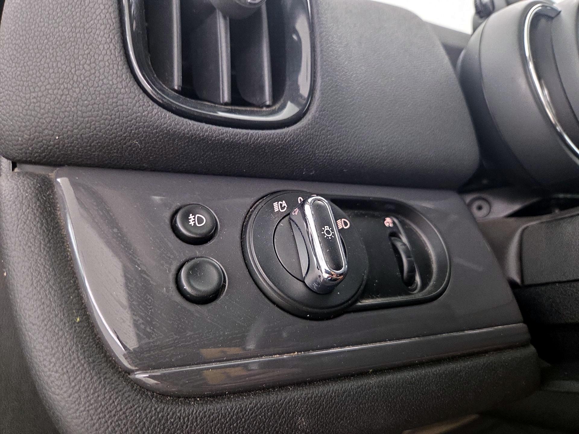 Thumbnail: 2017 MINI Cooper Countryman - 13