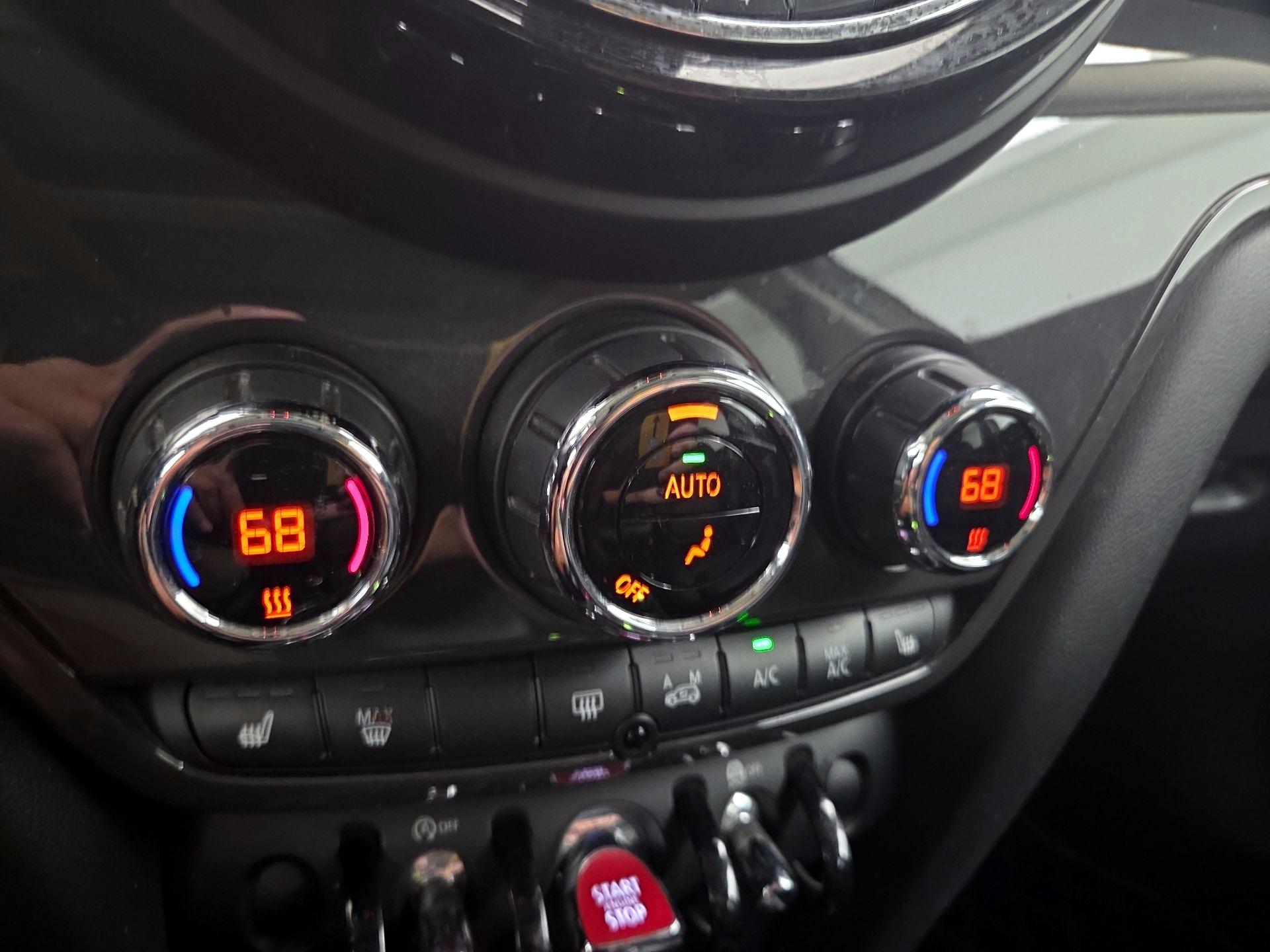 Thumbnail: 2017 MINI Cooper Countryman - 16