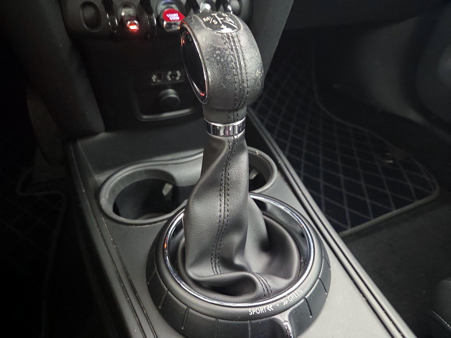 Thumbnail: 2017 MINI Cooper Countryman - 17