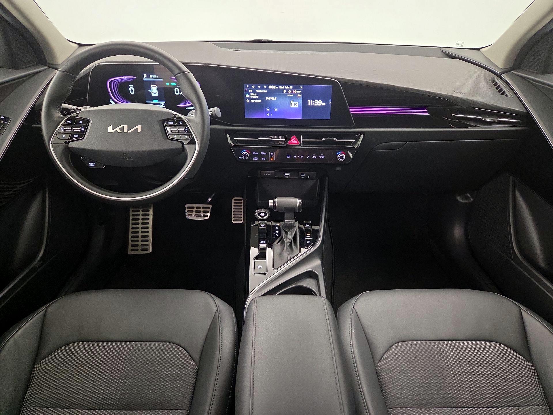 Thumbnail: 2023 Kia Niro - 9