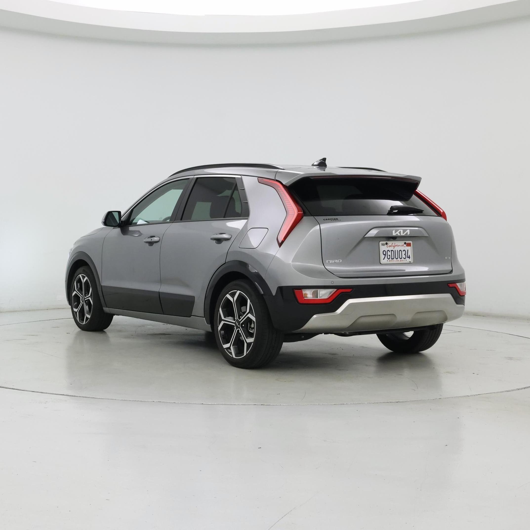 Thumbnail: 2023 Kia Niro - 2