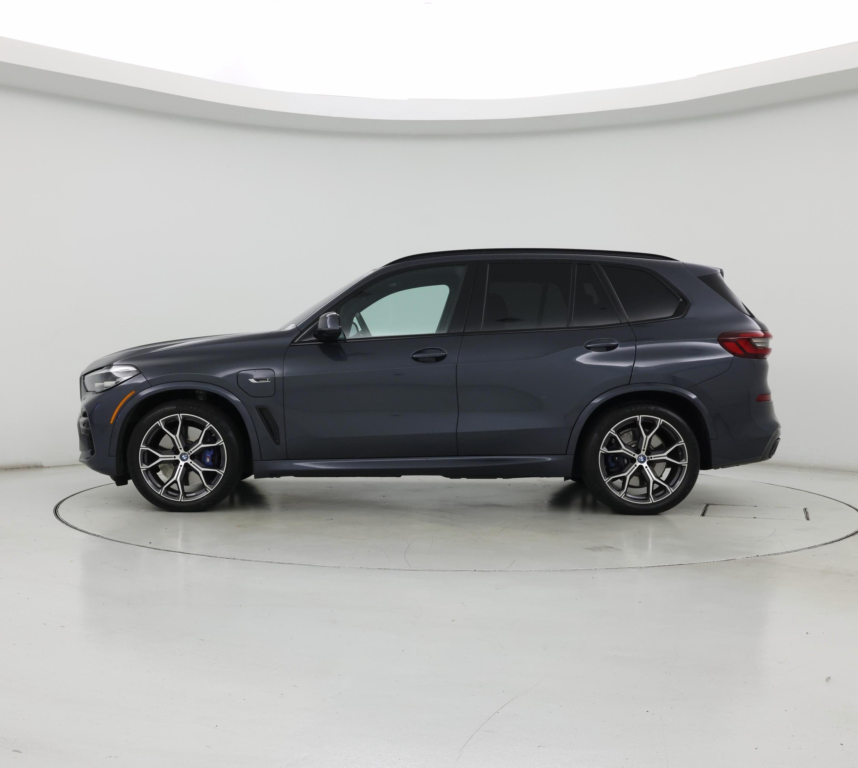 Thumbnail: 2022 BMW X5 - 3