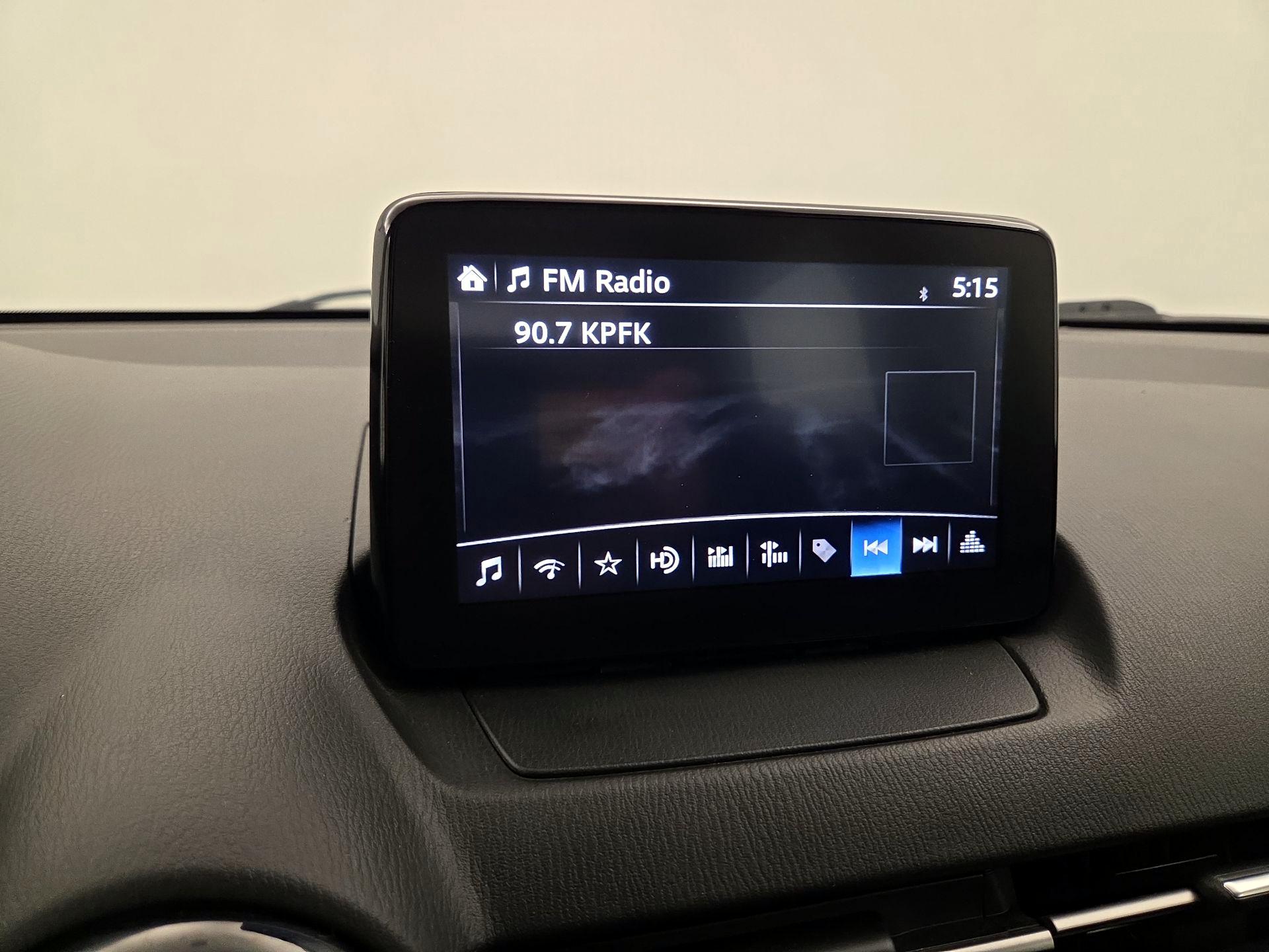 Thumbnail: 2019 Toyota Yaris - 15